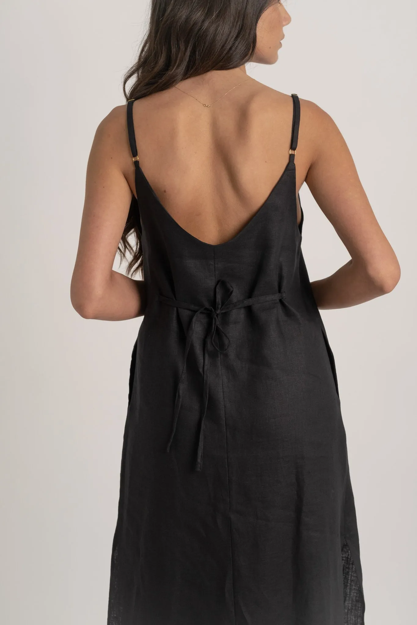Basique Slip Dress Black