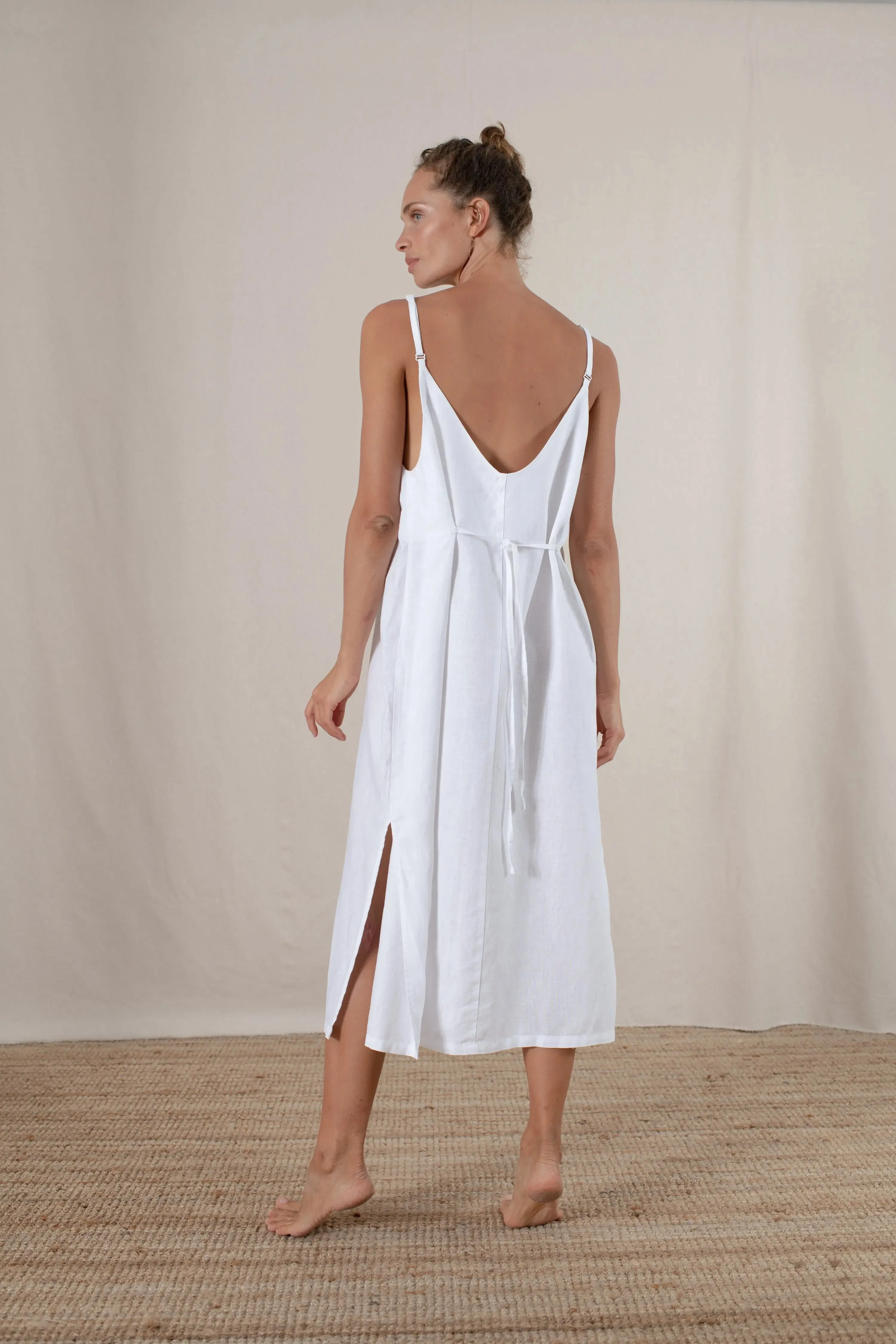 Basique Slip Dress White
