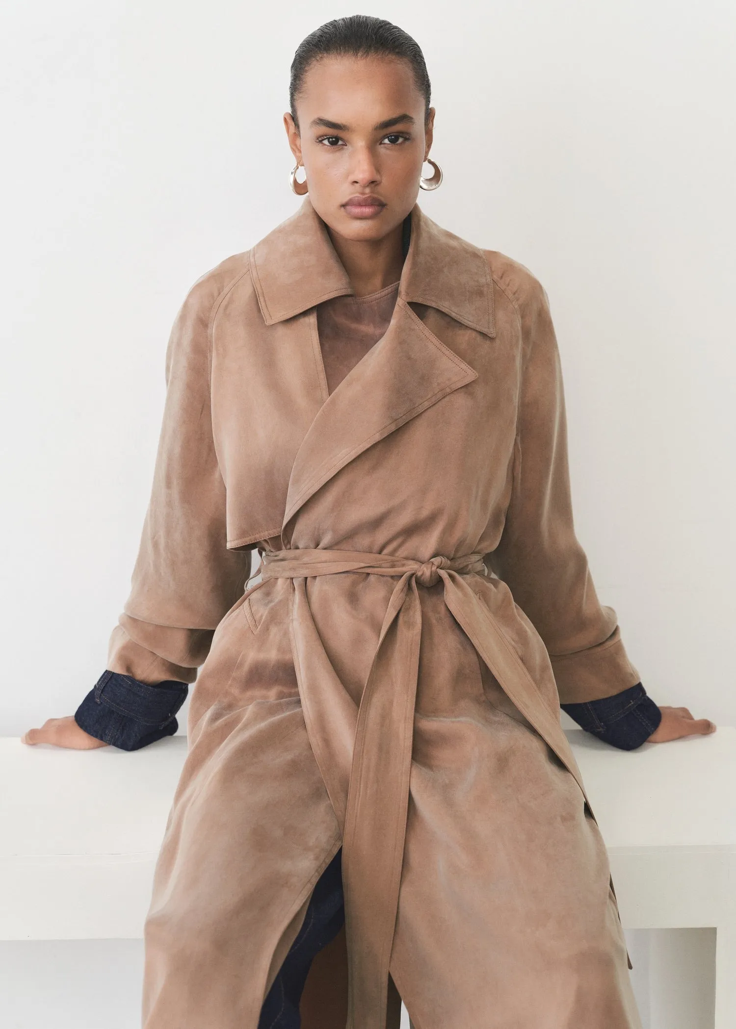 Belt lyocell trench
