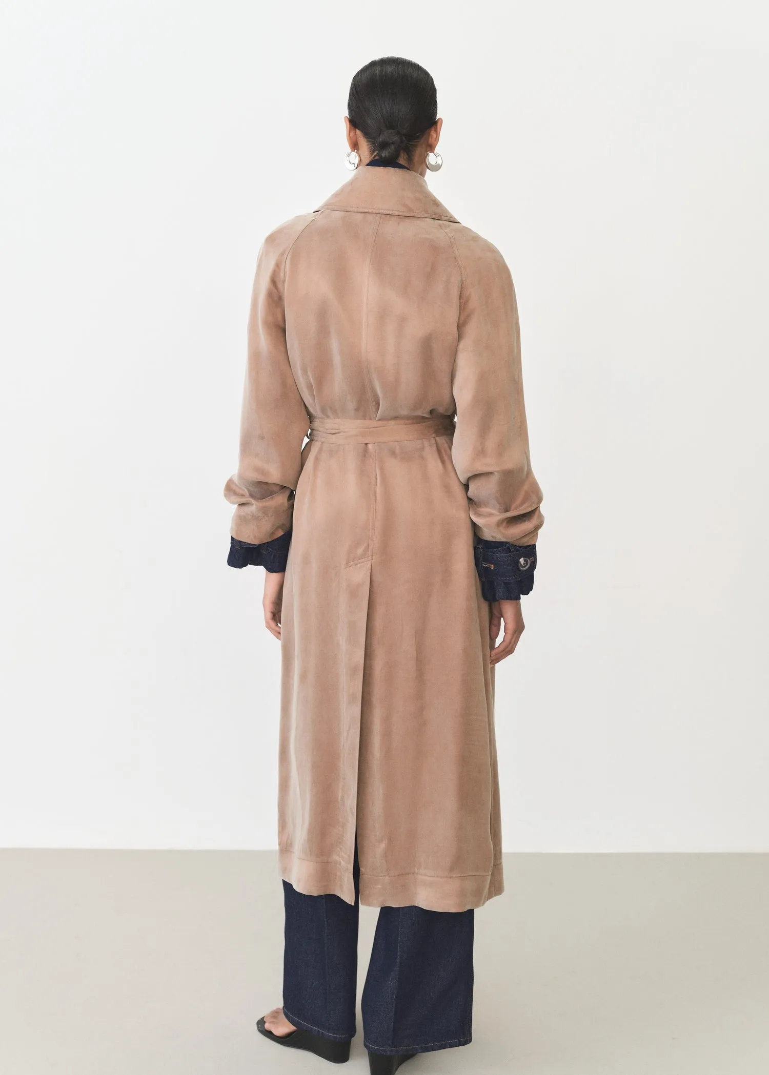 Belt lyocell trench
