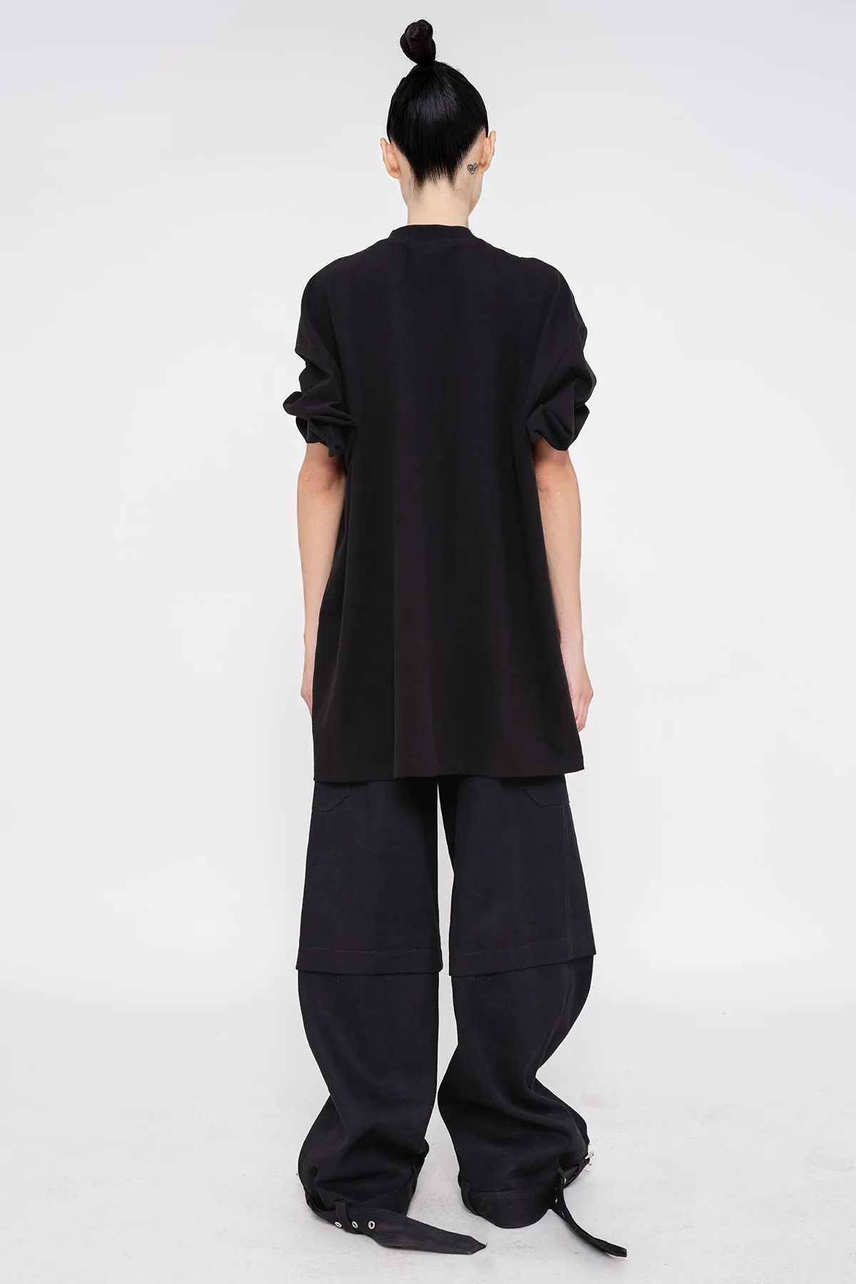 BLACK POINTY SLEEVE TEE