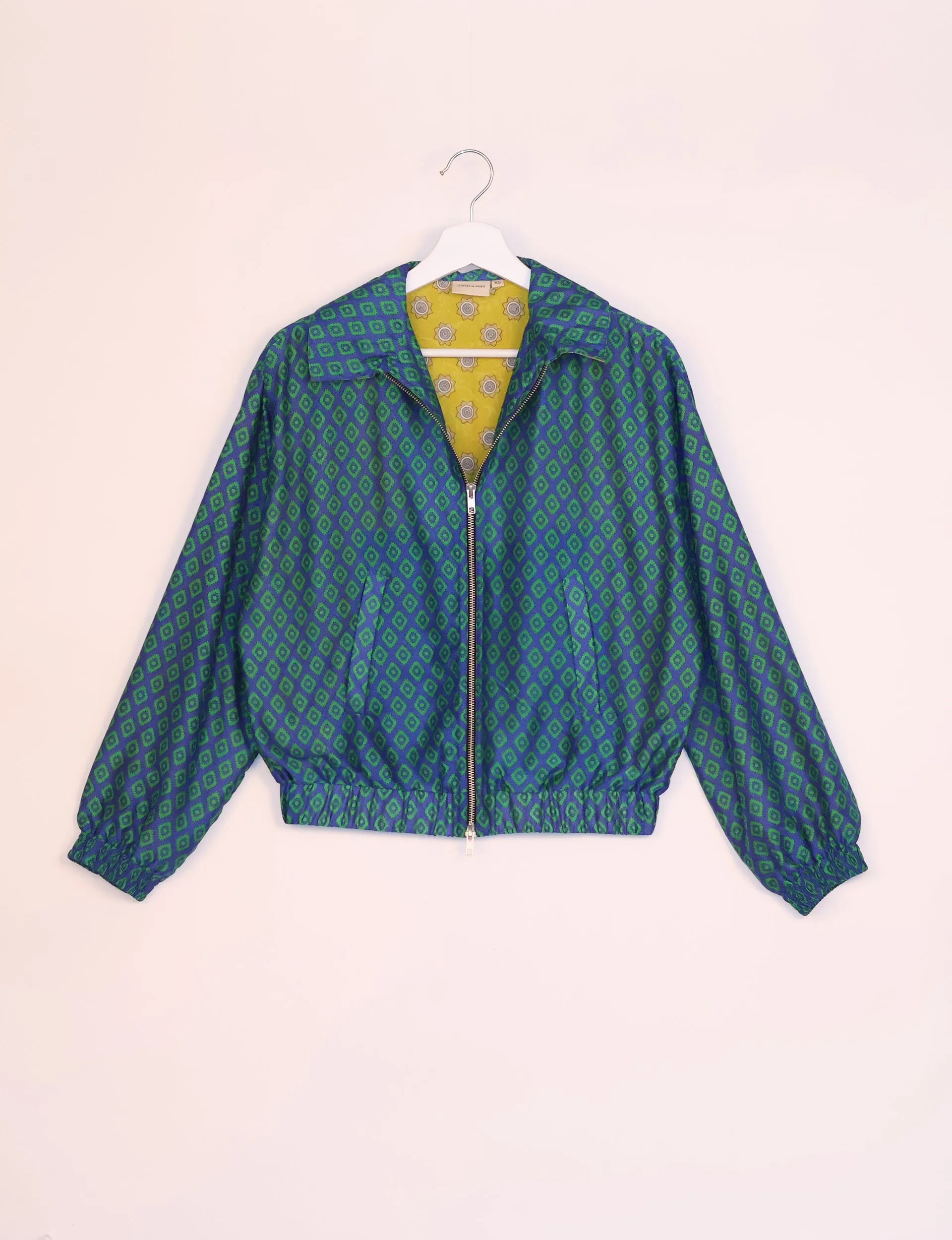BOMBER JACKET