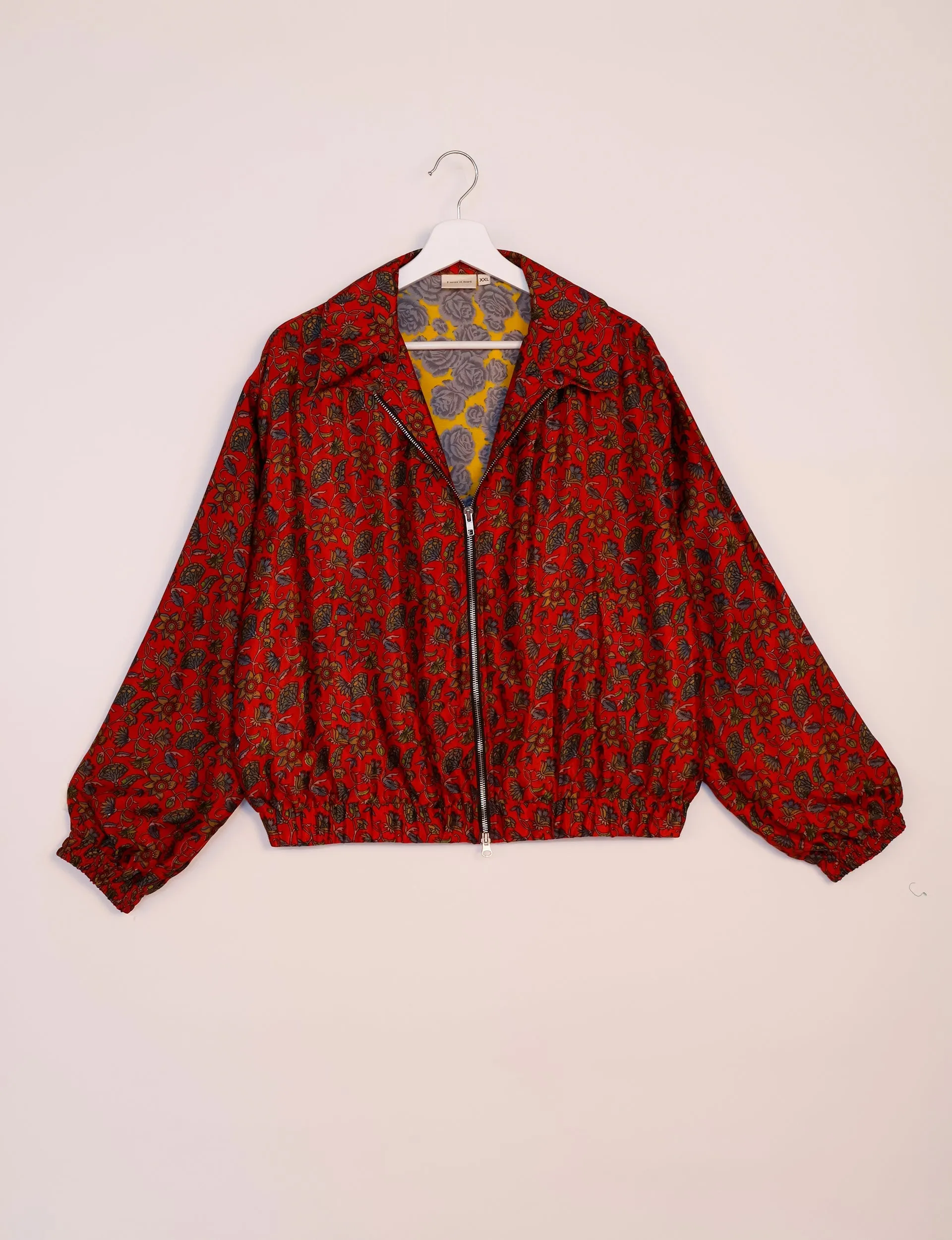 BOMBER JACKET
