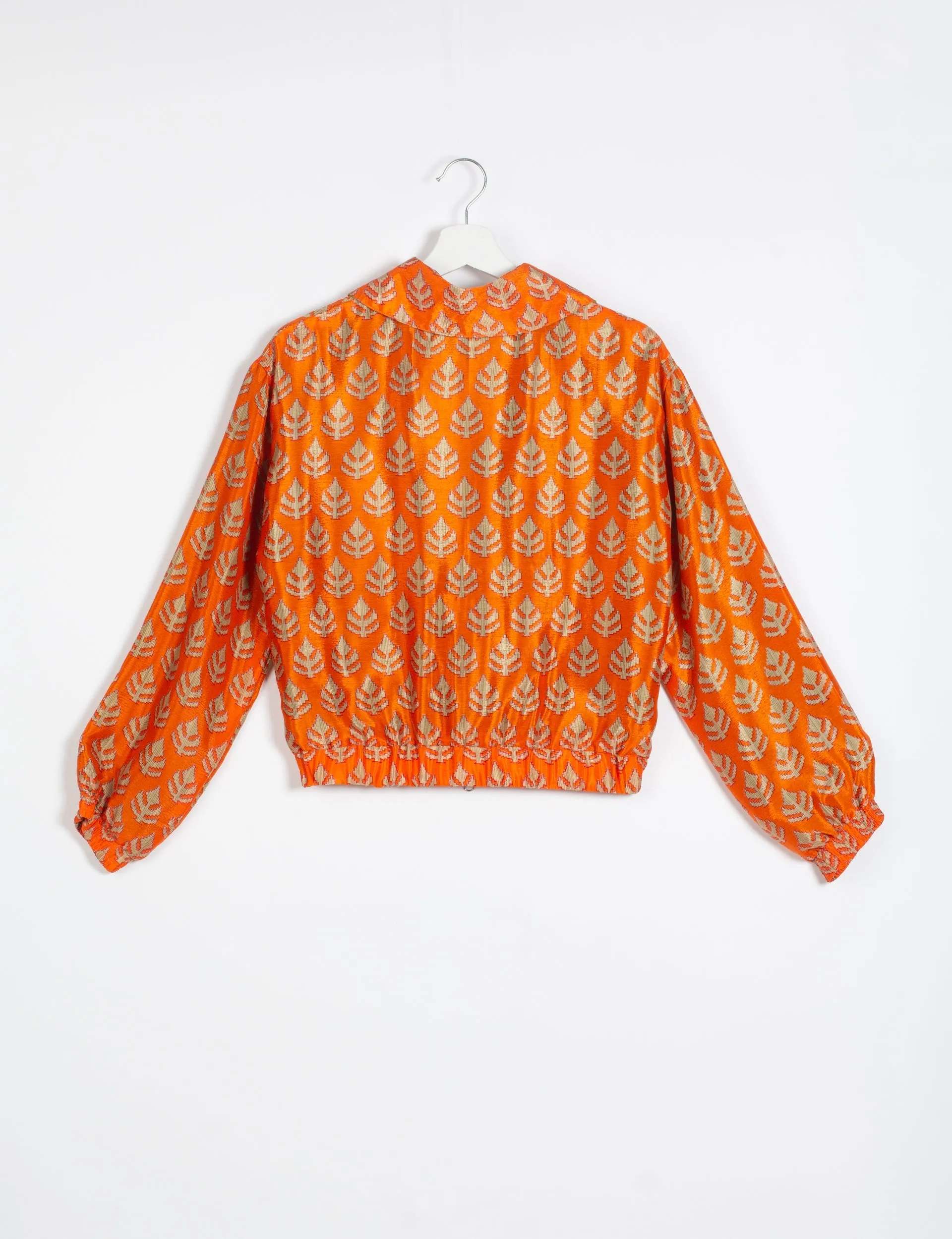 BOMBER JACKET