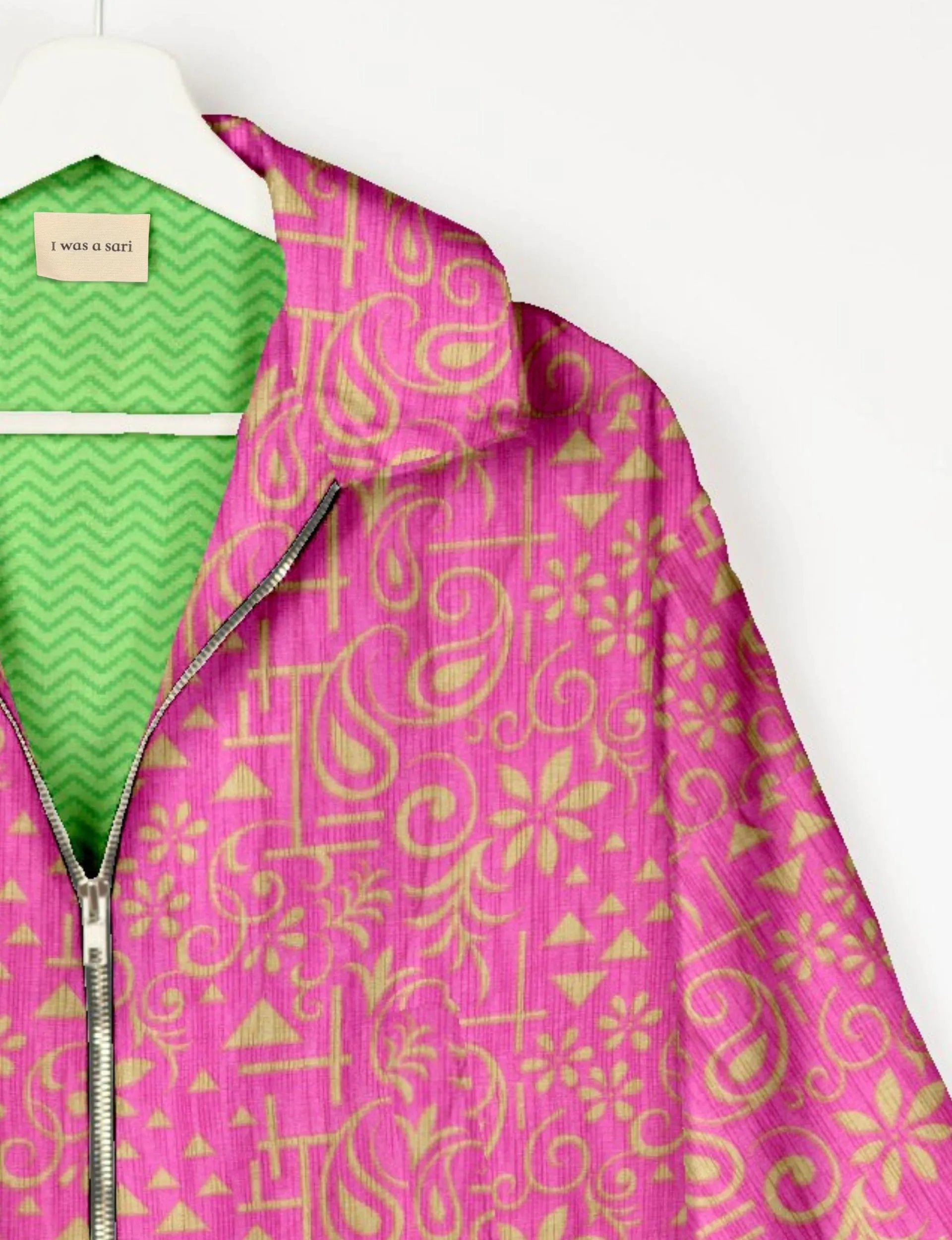 BOMBER JACKET