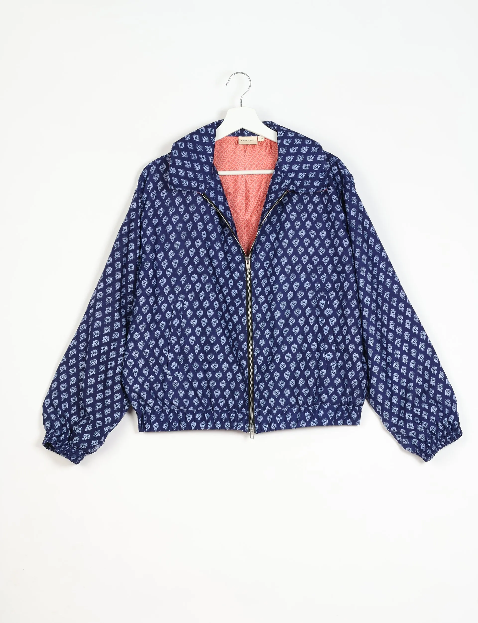BOMBER JACKET