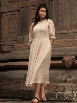 Chui Moi Dress