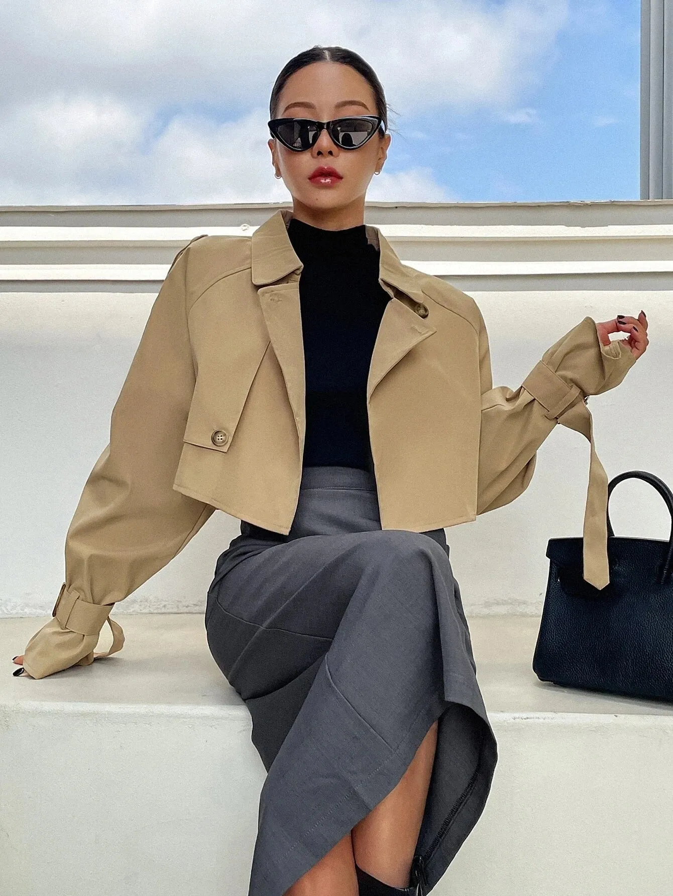 CM-CS667999 Women Elegant Seoul Style Buckle Raglan Sleeve Crop Trench Coat - Khaki