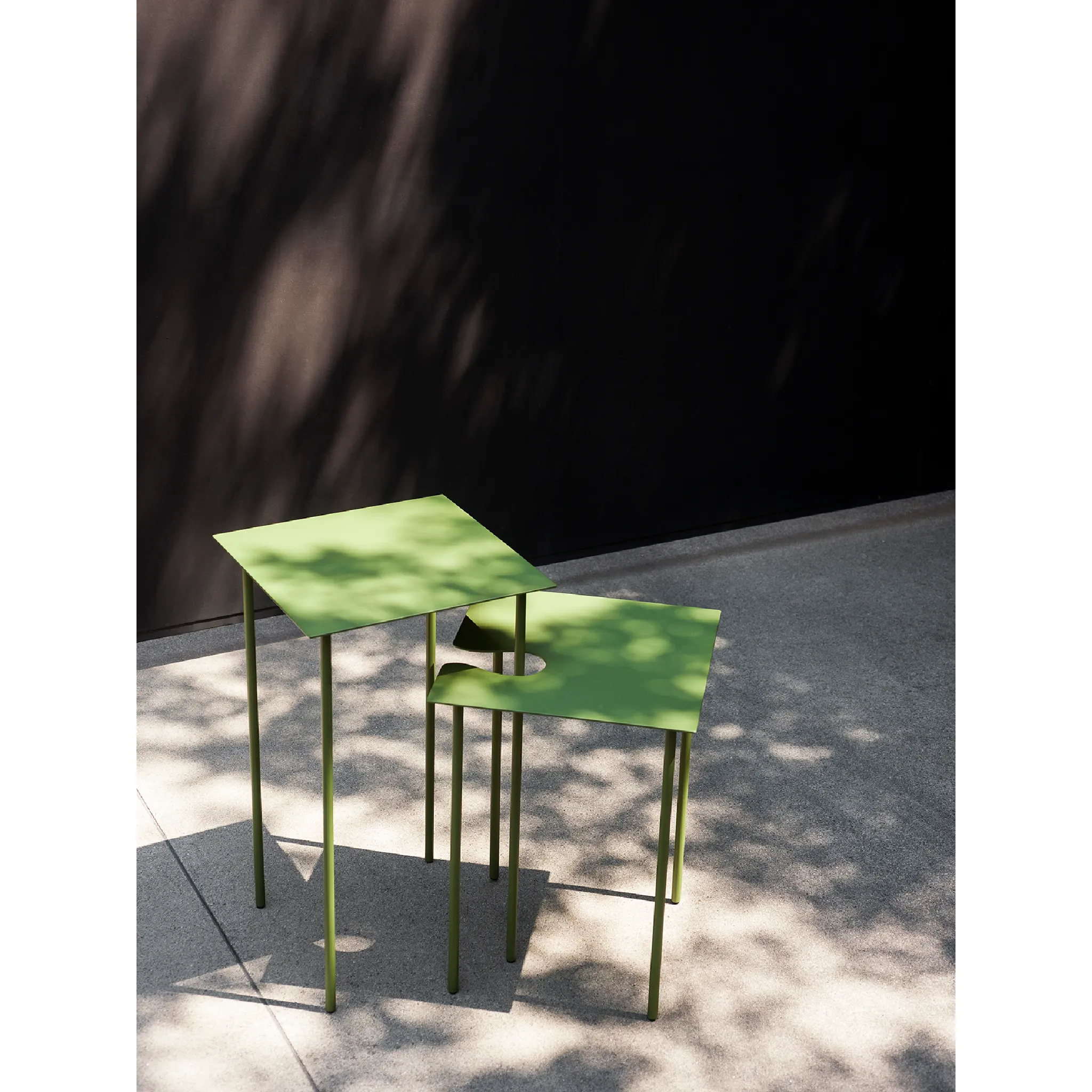 Cut-Out Rectangular Coffee Table | Desalto Softer than Steel