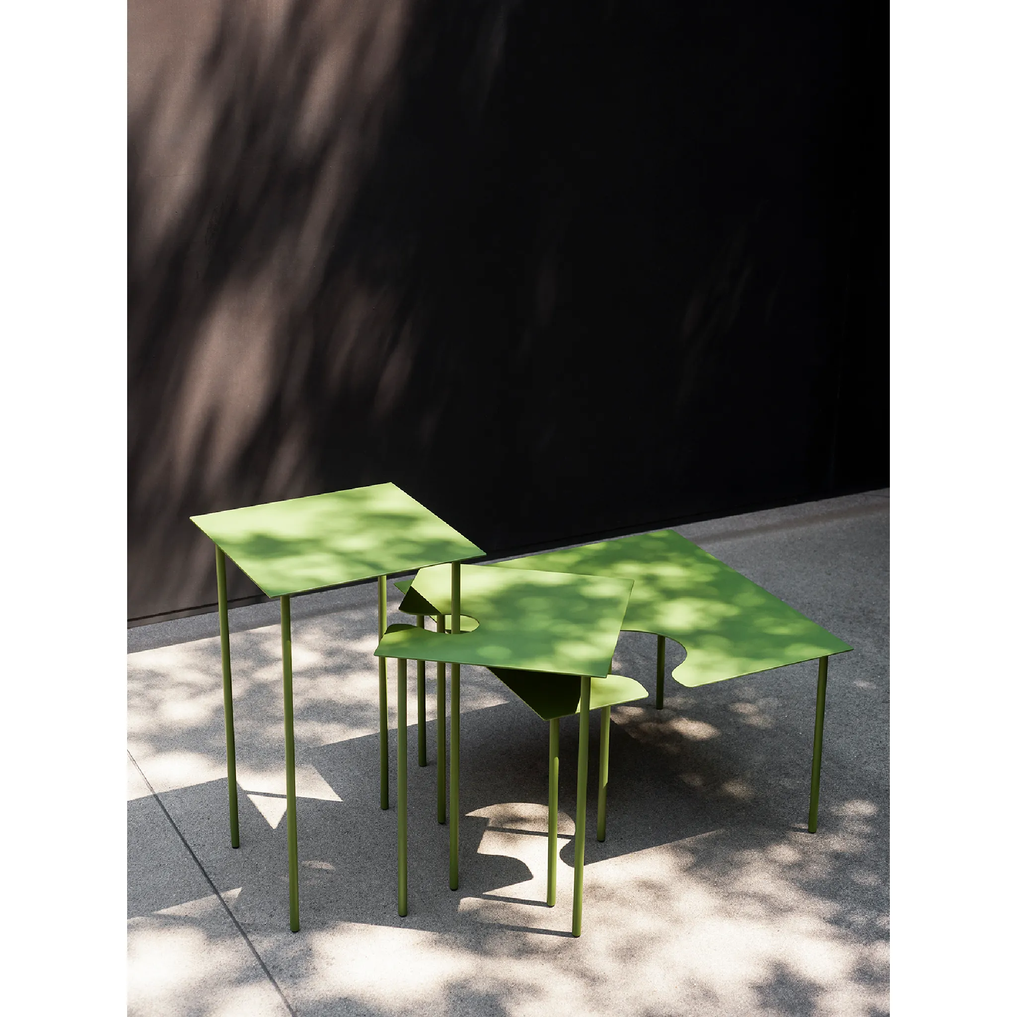 Cut-Out Rectangular Coffee Table | Desalto Softer than Steel