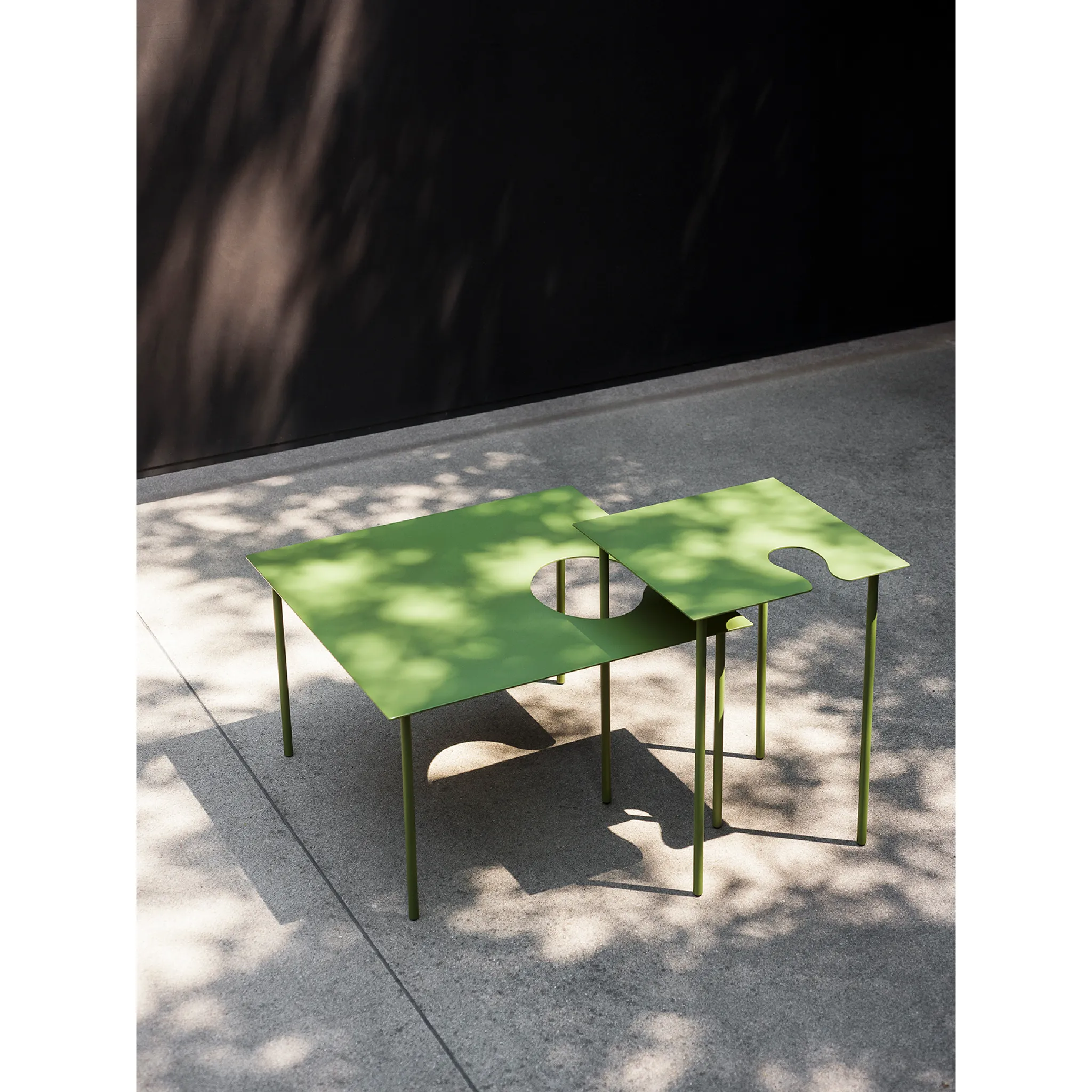 Cut-Out Rectangular Coffee Table | Desalto Softer than Steel