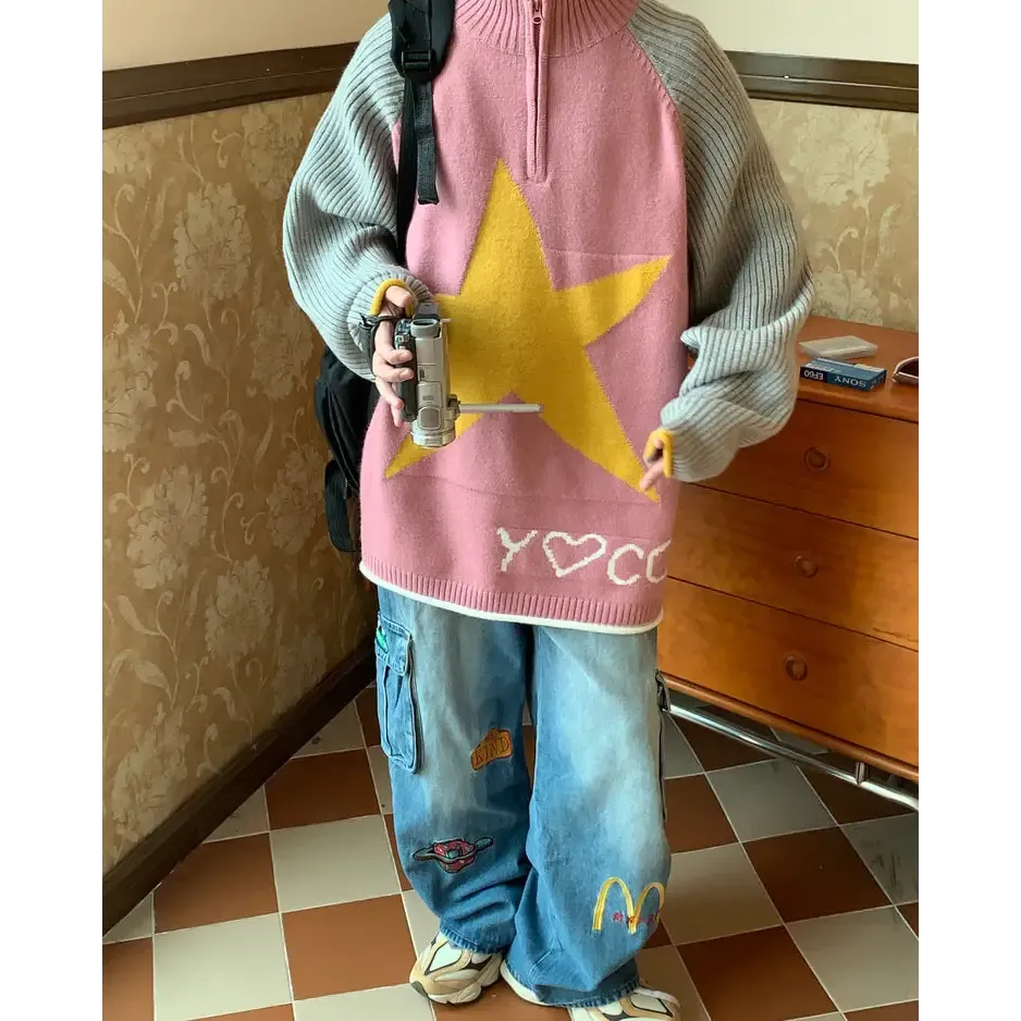 Cute Oversized Star Print Jacket with Zip-Up Closure