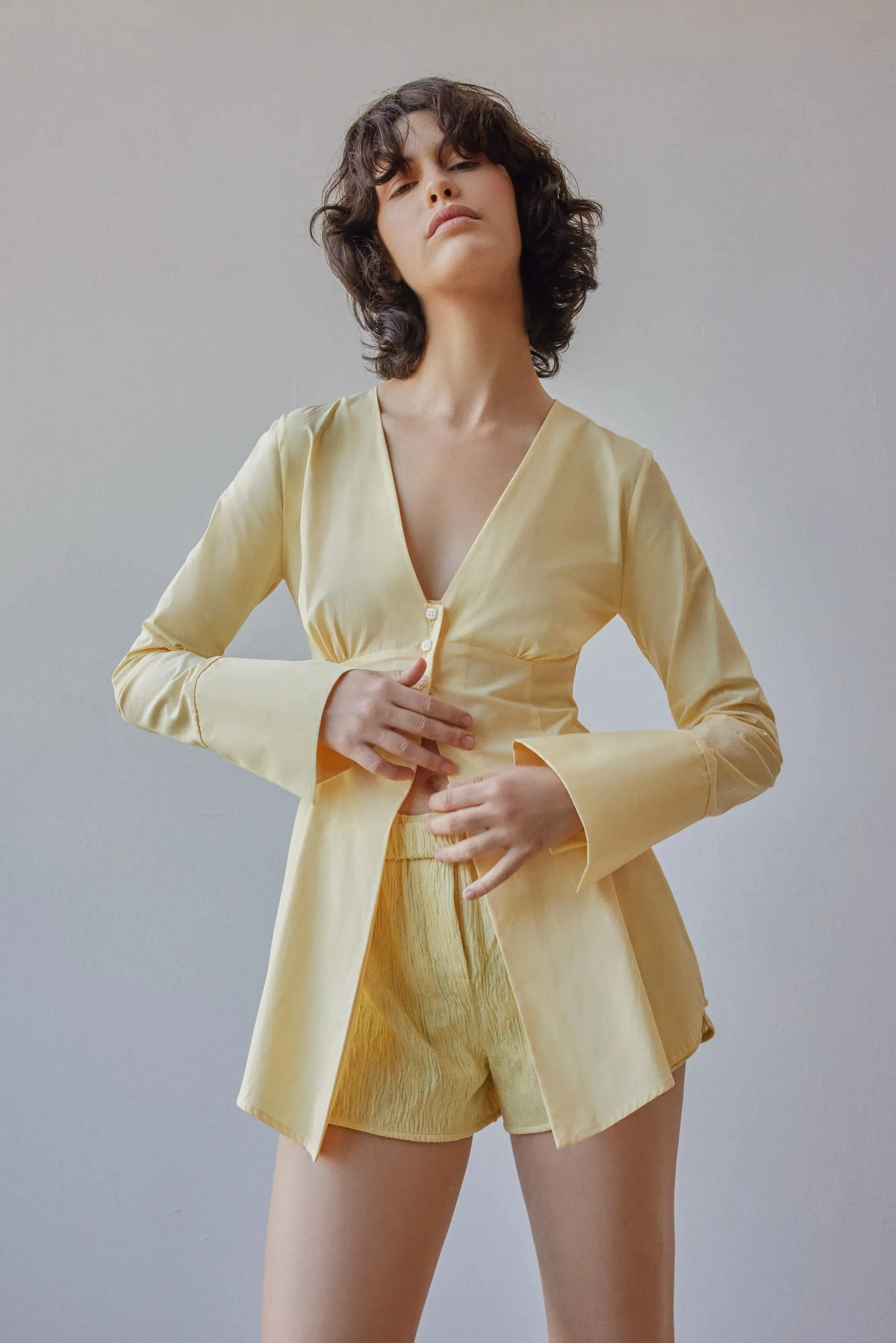 demi blouse in lemon