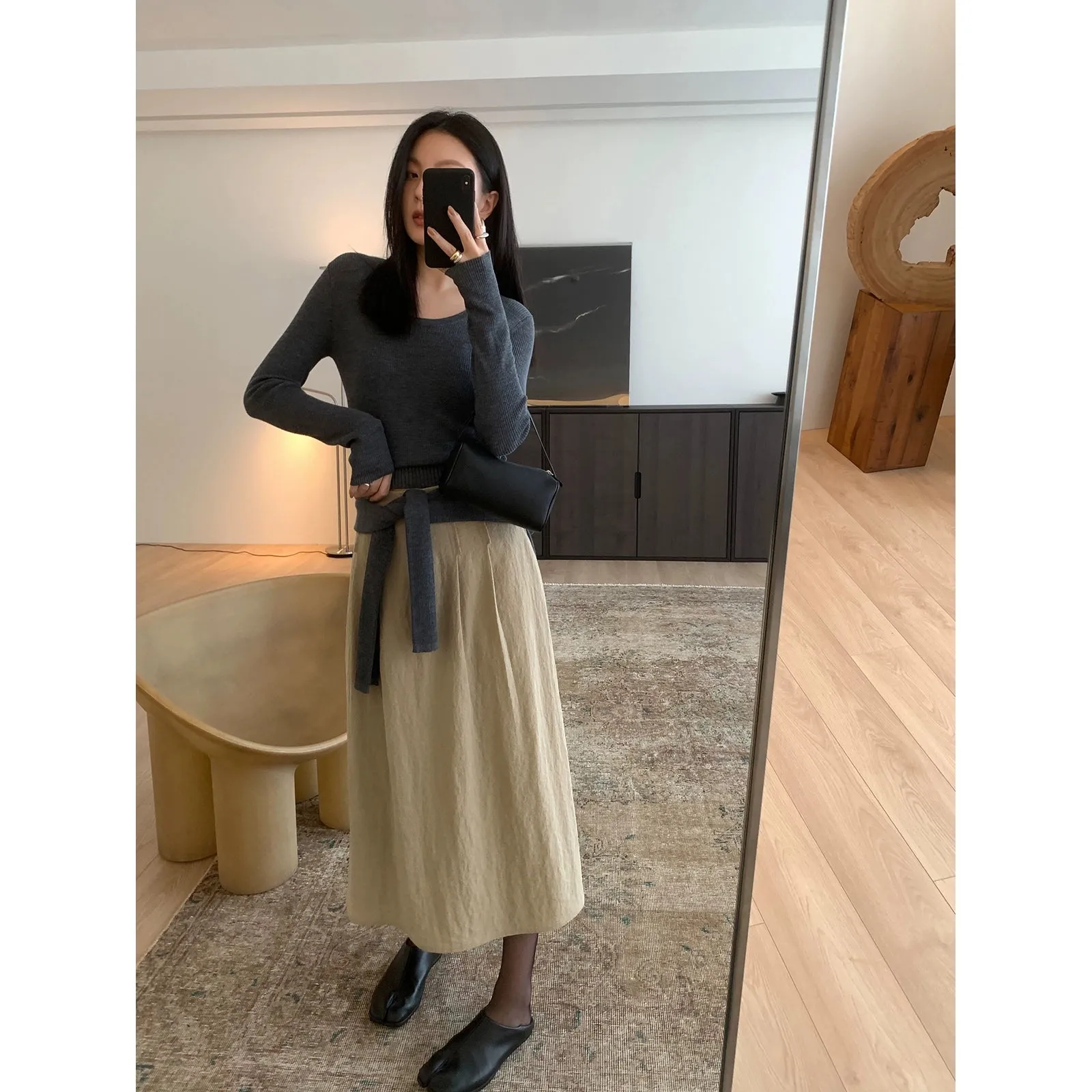 Elegant Ribbed Knit Sweater