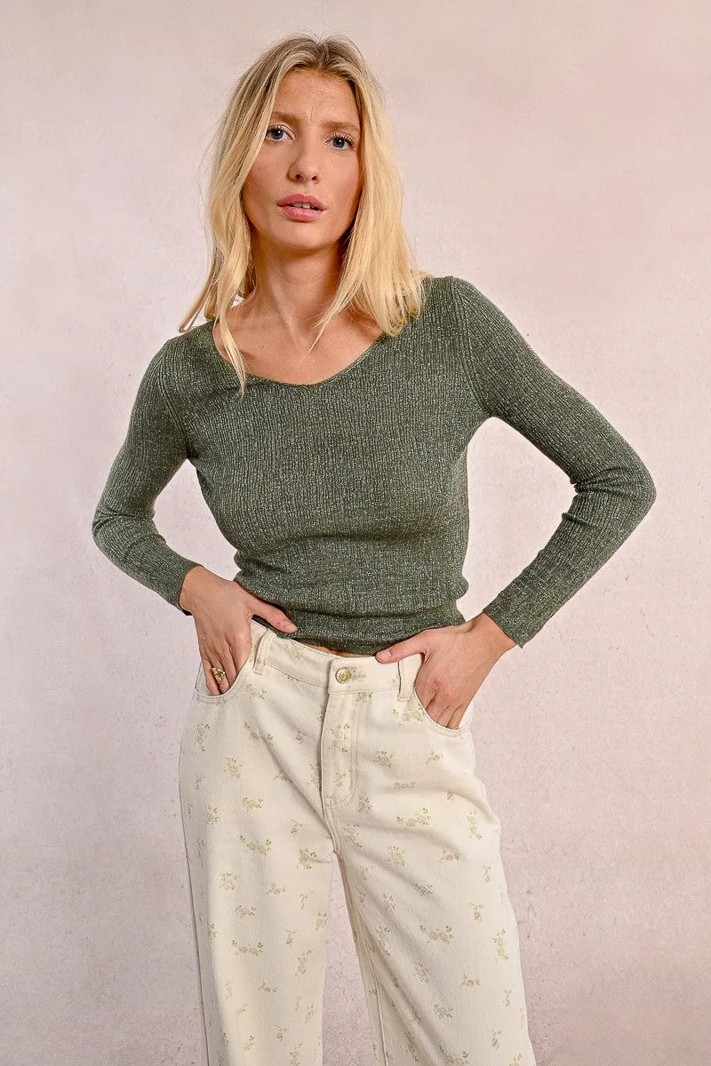 FITTED KNIT SWEATER WITH WIDE COLLAR