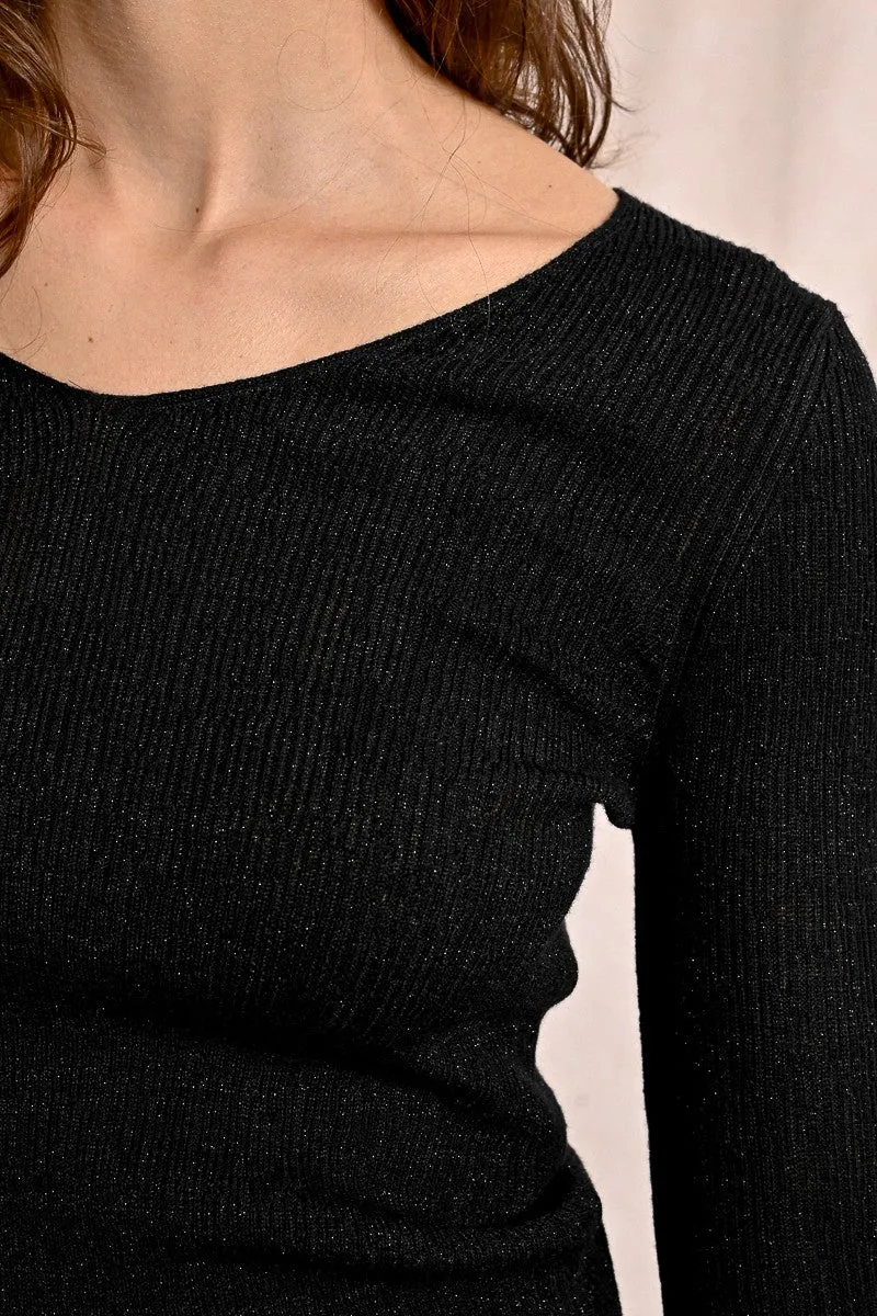 FITTED KNIT SWEATER WITH WIDE COLLAR