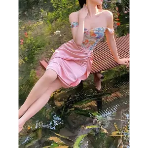 Floral Pattern Corset Top Embracing Cottagecore Aesthetics