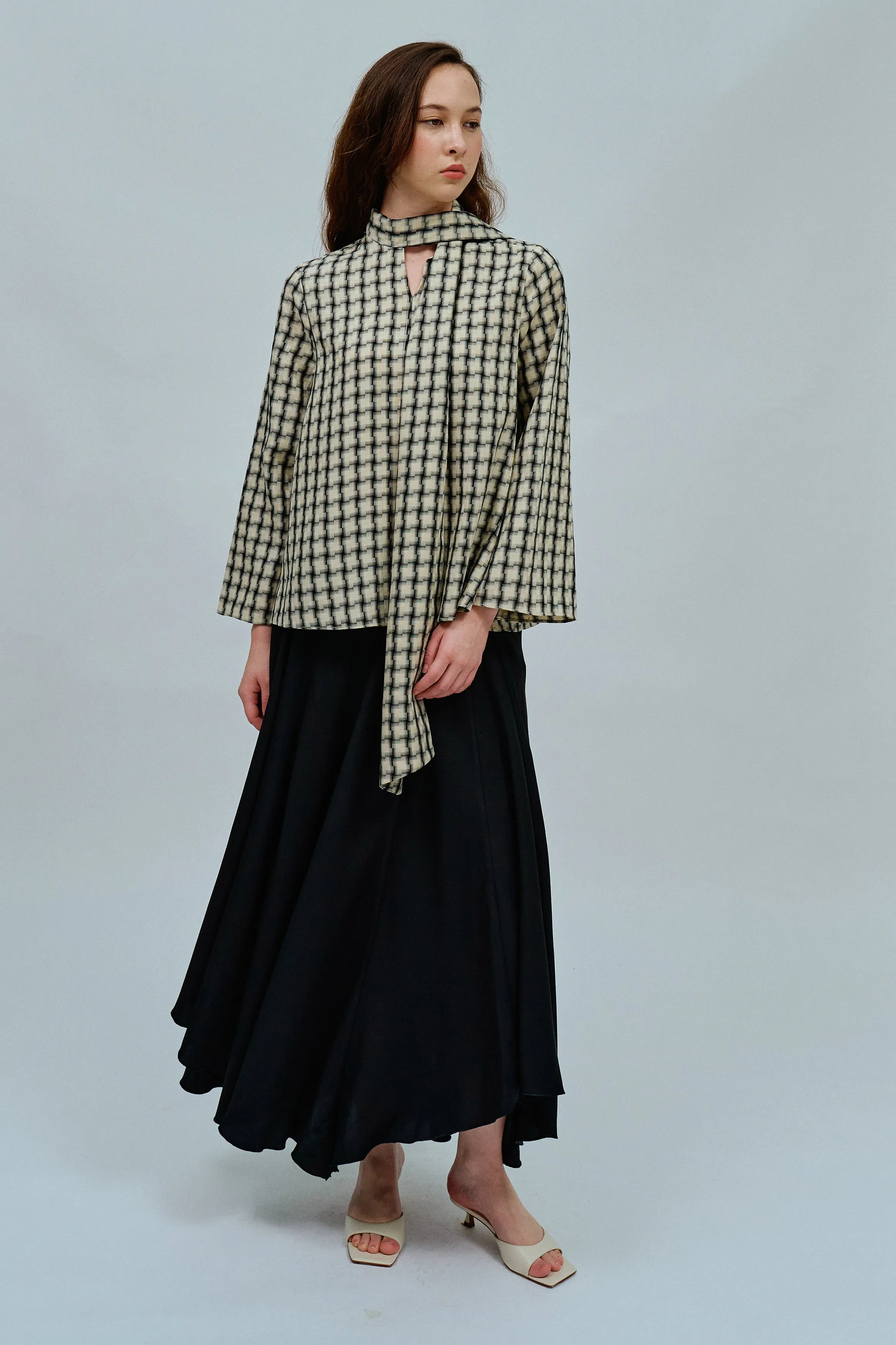 Gallery Bow Blouse in Cream