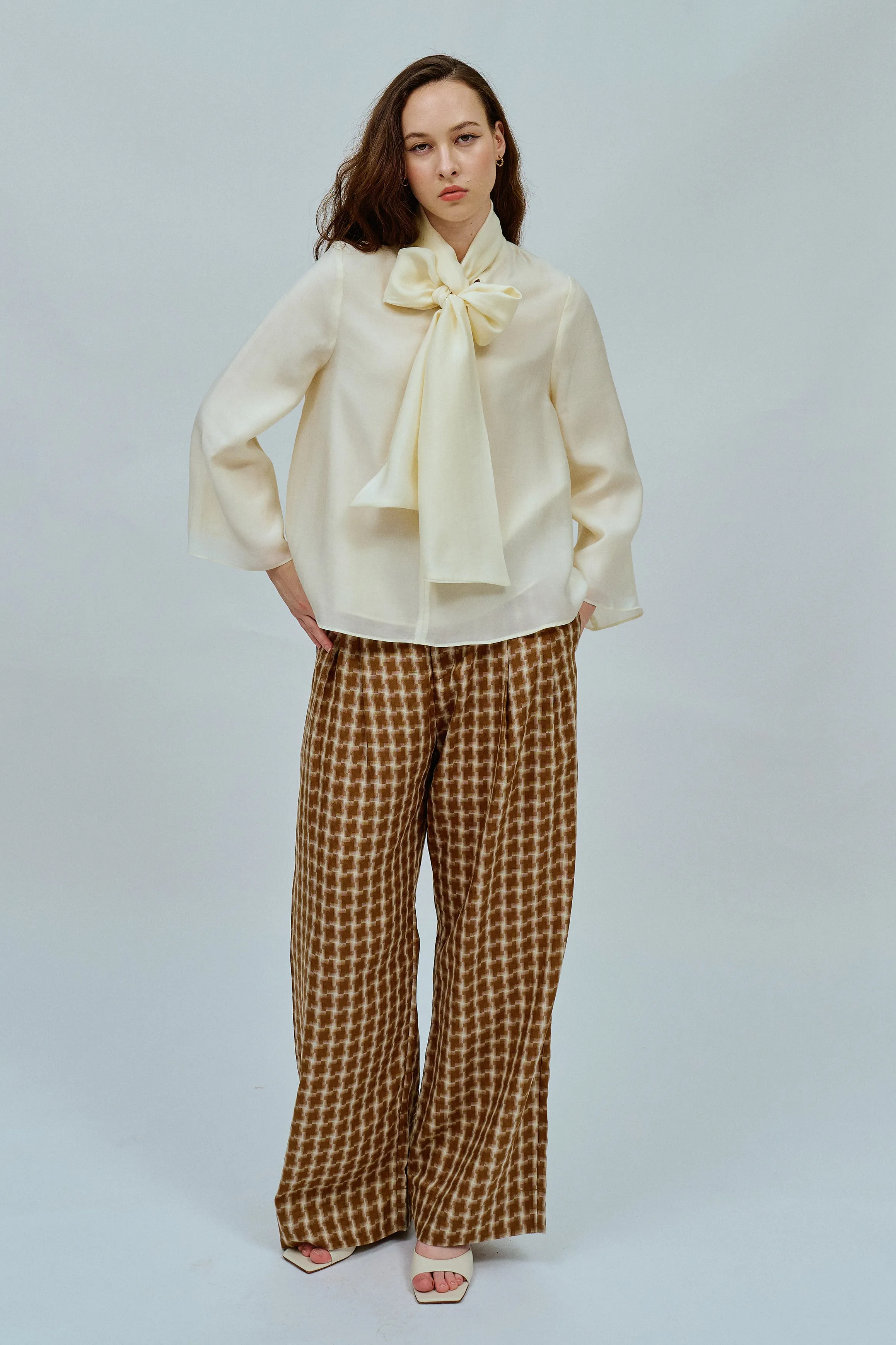 Gallery Bow Blouse in Ivory