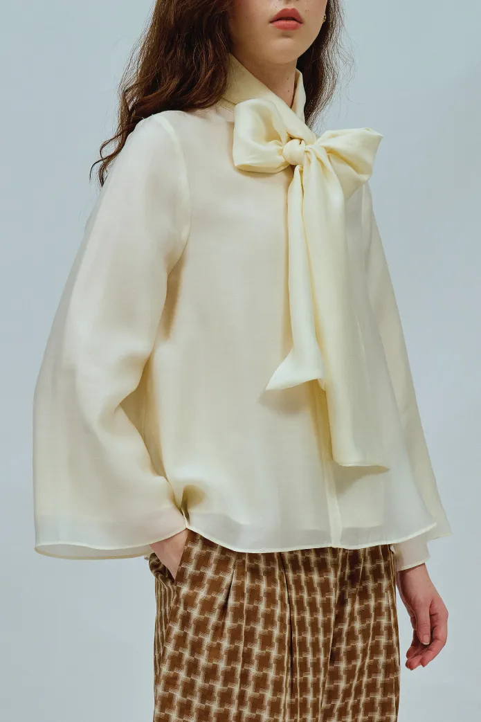 Gallery Bow Blouse in Ivory