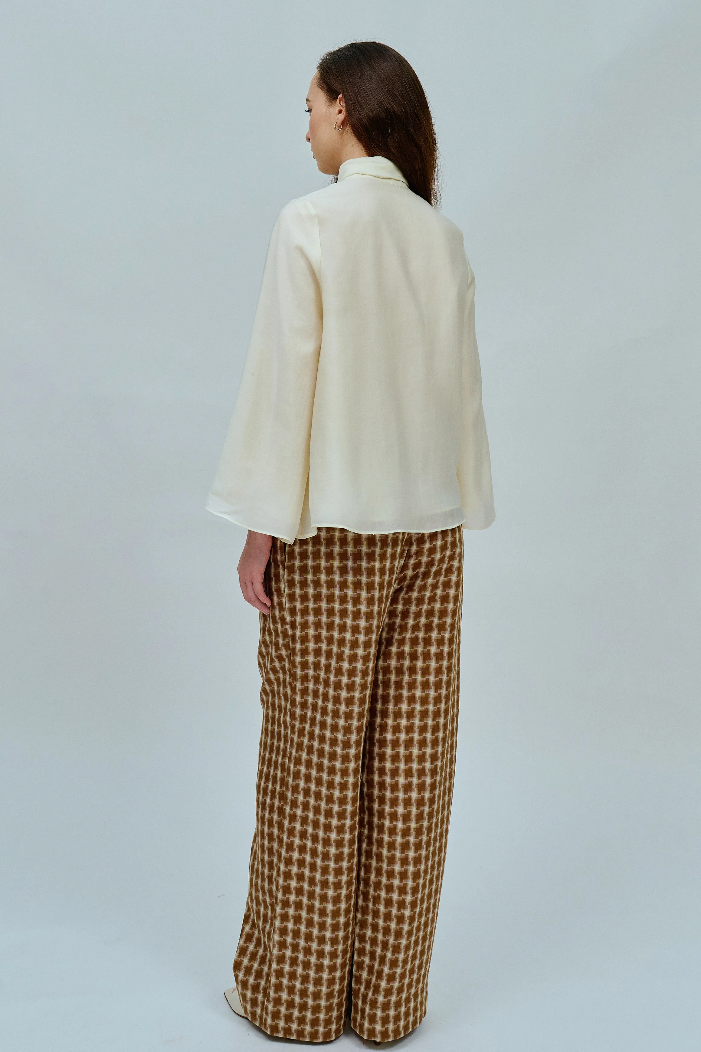 Gallery Bow Blouse in Ivory
