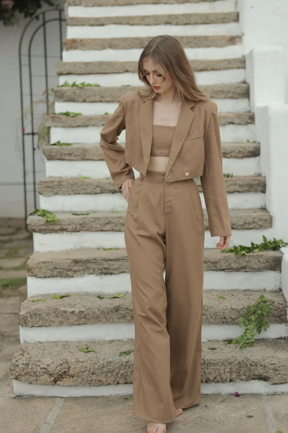 GIUSTINA BLAZER ONLY Crop Blazer (Light Brown Linen)