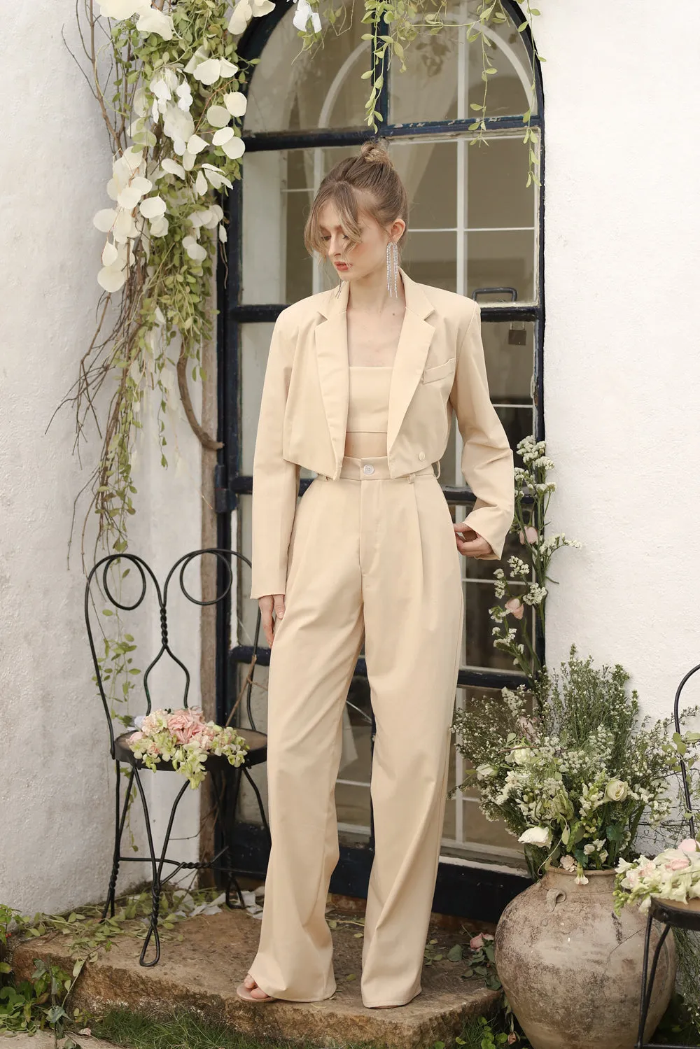 GIUSTINA BLAZER ONLY Crop Blazer (Nude Linen)