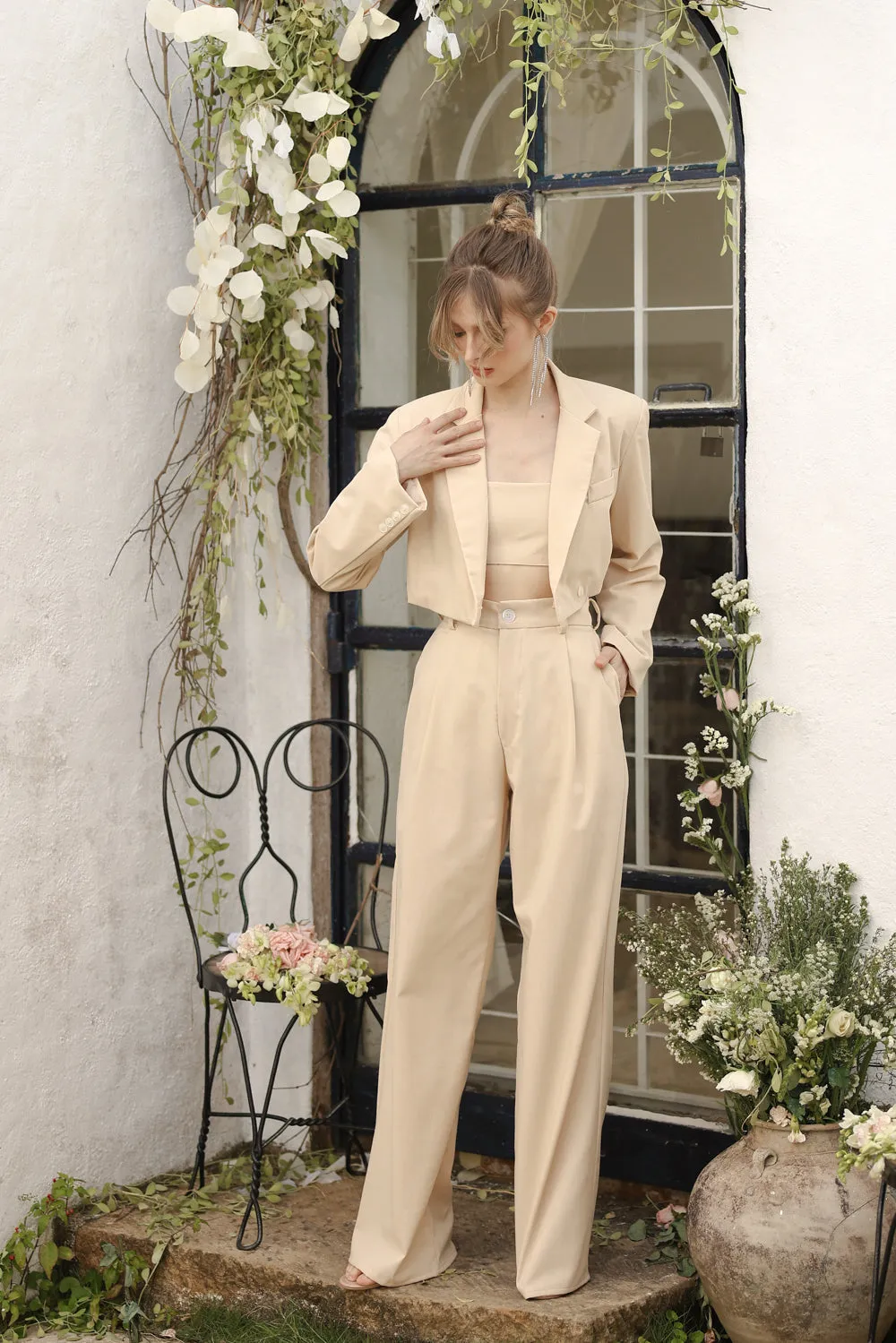 GIUSTINA BLAZER ONLY Crop Blazer (Nude Linen)