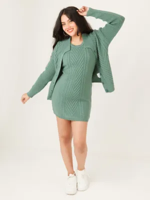 Green Solid Fitted Sweater