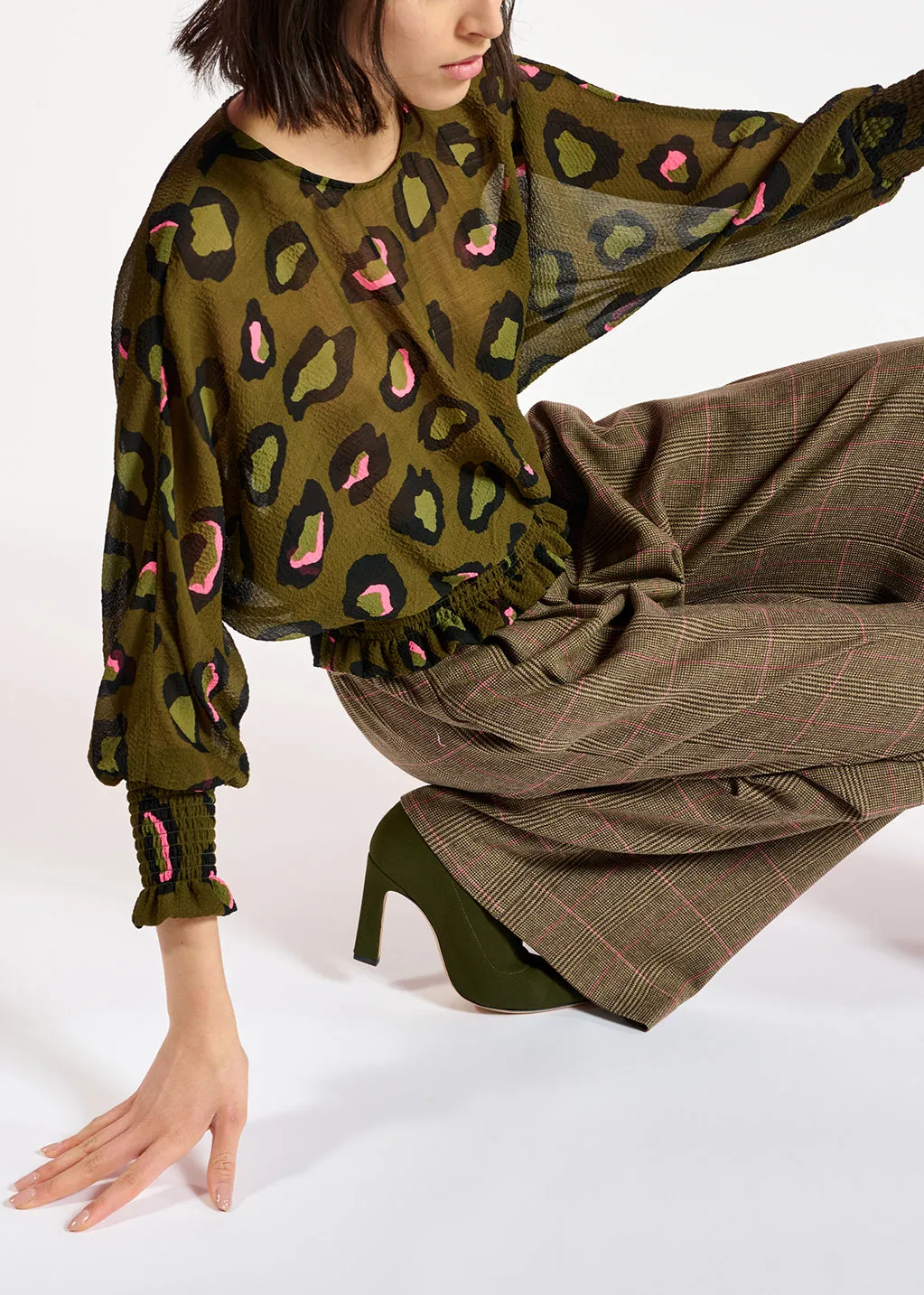 Khaki smocked top with leopard print