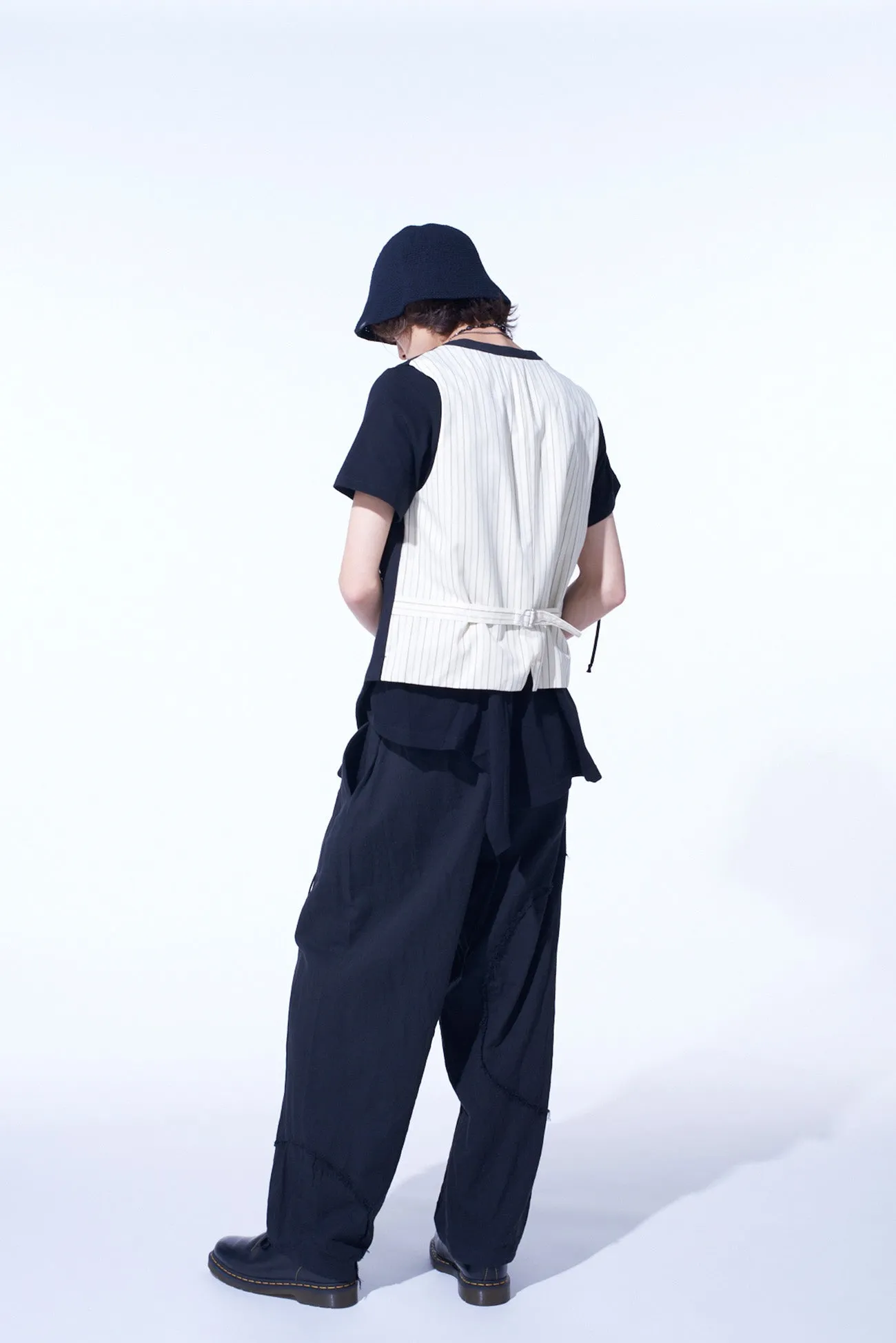 LINEN/COTTON HERRINGBONE ZIGZAG CUT-OUT VEST