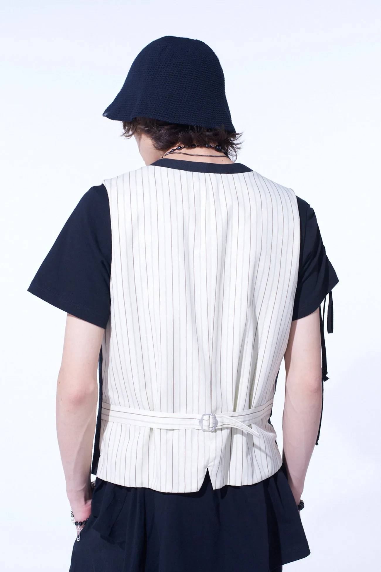LINEN/COTTON HERRINGBONE ZIGZAG CUT-OUT VEST