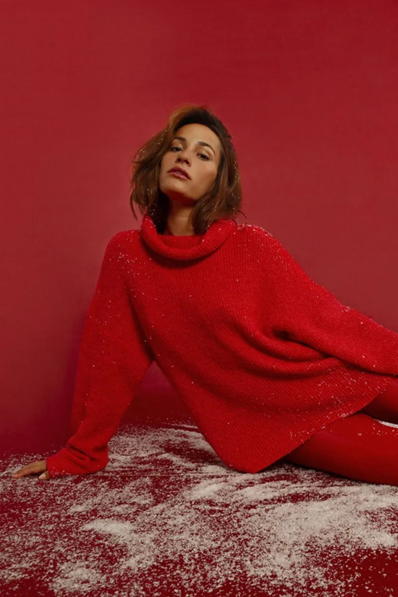 LONG OVERSIZED TURTLENECK SWEATER