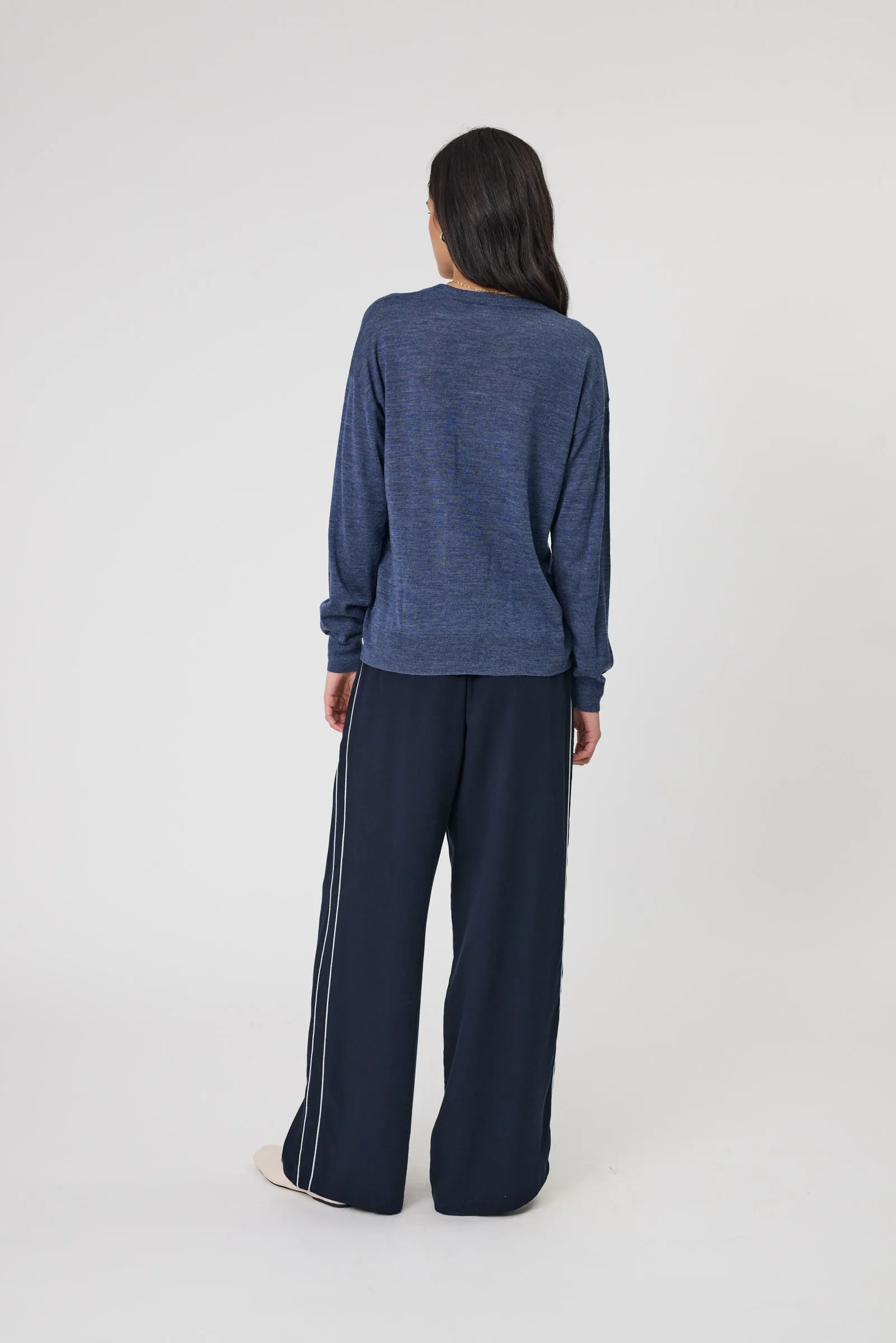 Marlow Alto Merino V-Neck -Space