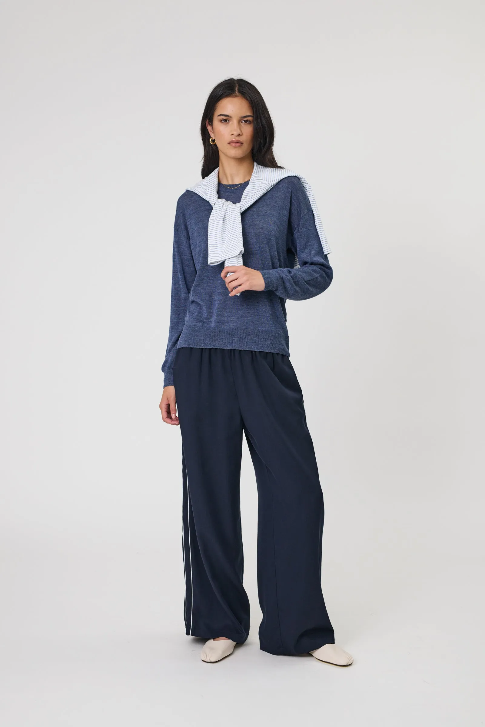 Marlow Alto Merino V-Neck -Space