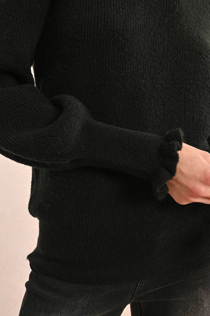 OVERSIZED SWEATER WITH RUFFLED CUFFS