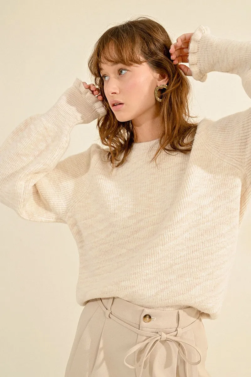 OVERSIZED SWEATER WITH RUFFLED CUFFS