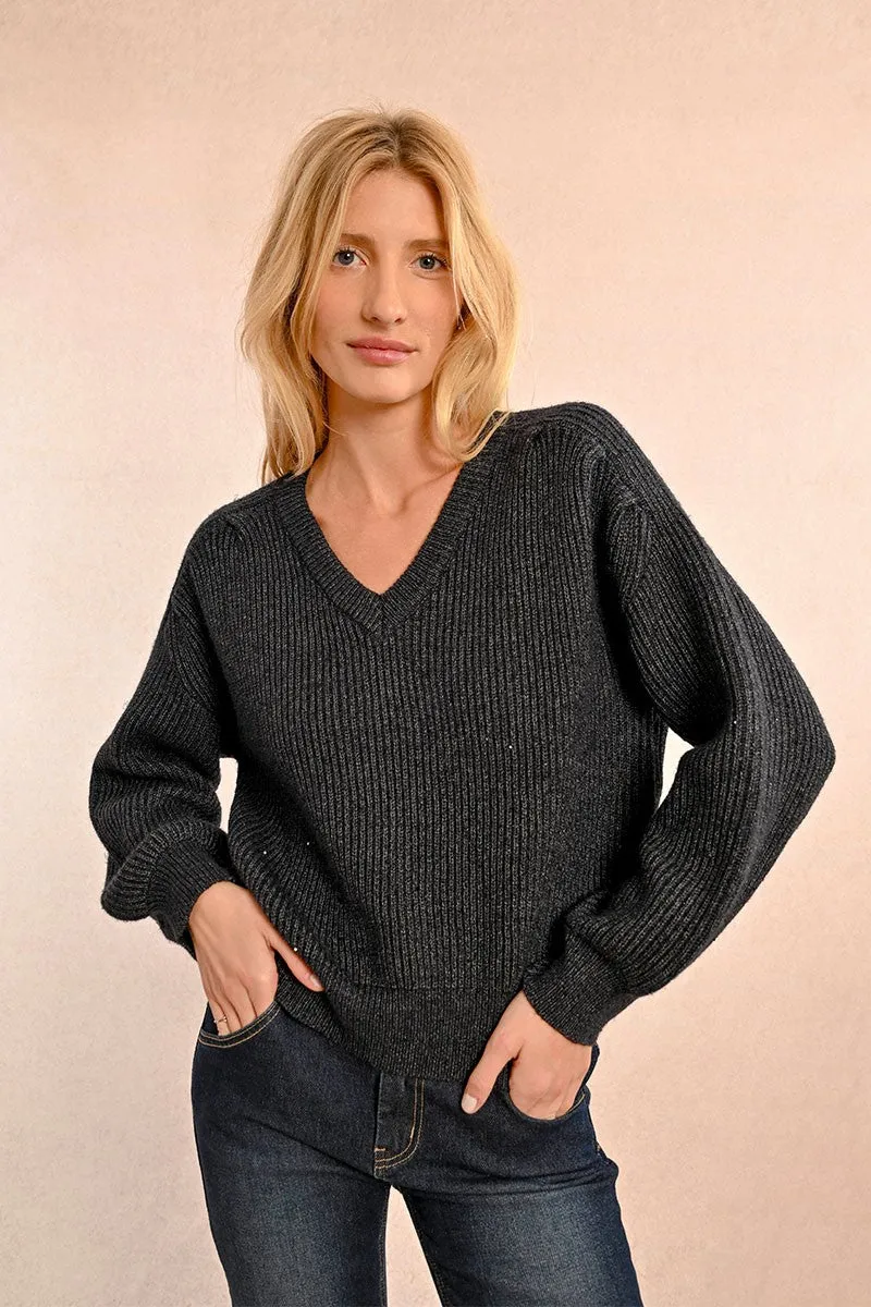 OVERSIZED V-NECK SWEATER