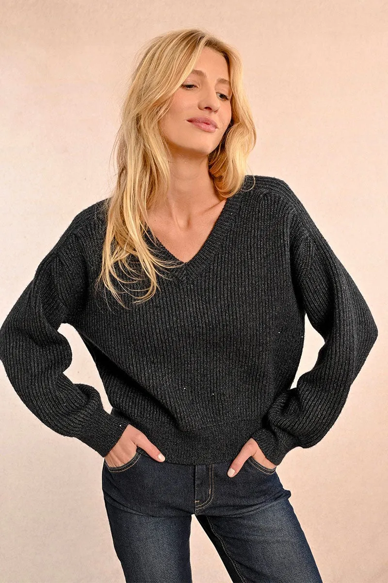 OVERSIZED V-NECK SWEATER