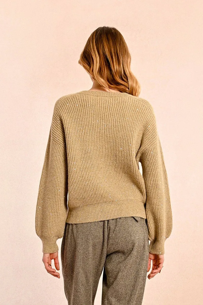 OVERSIZED V-NECK SWEATER
