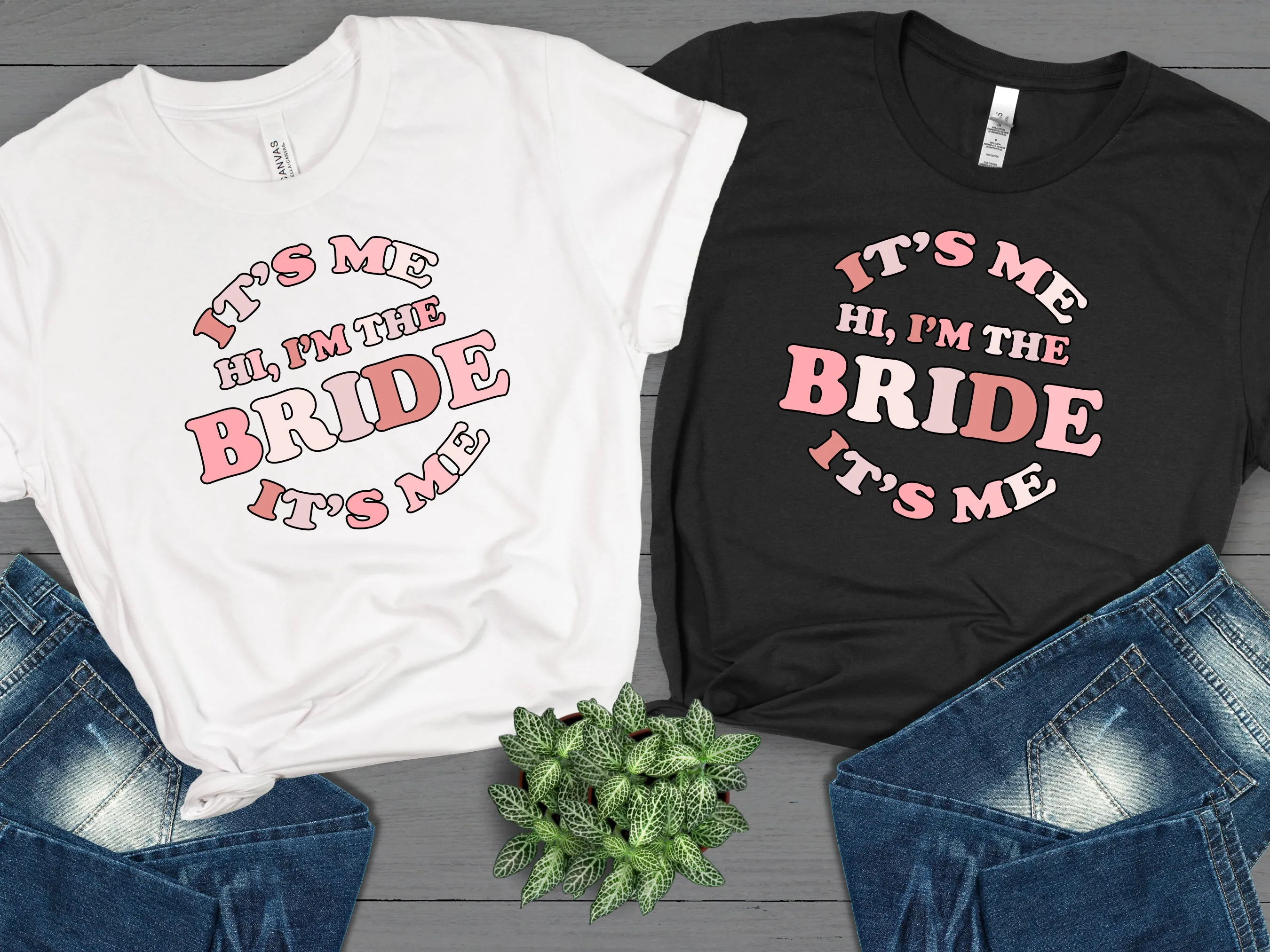 Pink Retro Swiftie Style Hi It's Me I'm The Bride It's Me TShirt - Cute Oversized Pink Hen Party Tops