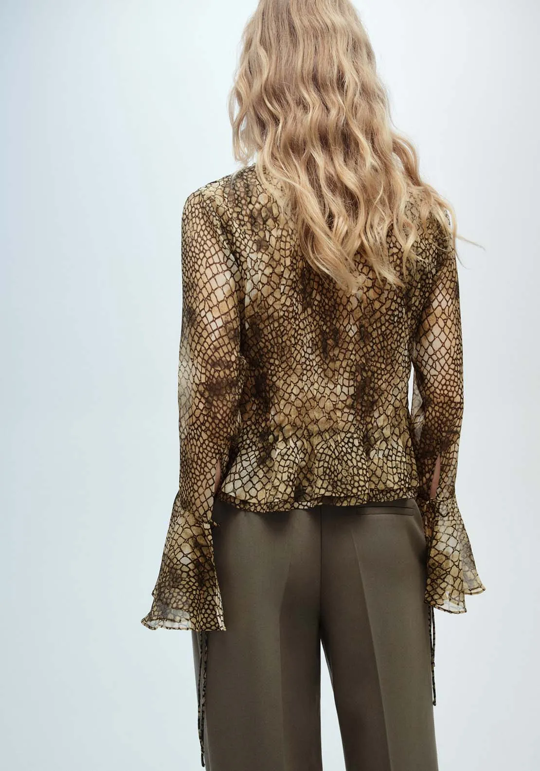 Puffed-sleeve printed shirt - Brown