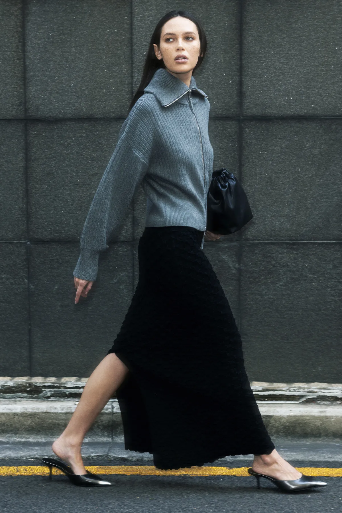QUINCY ZIP SWEATER
