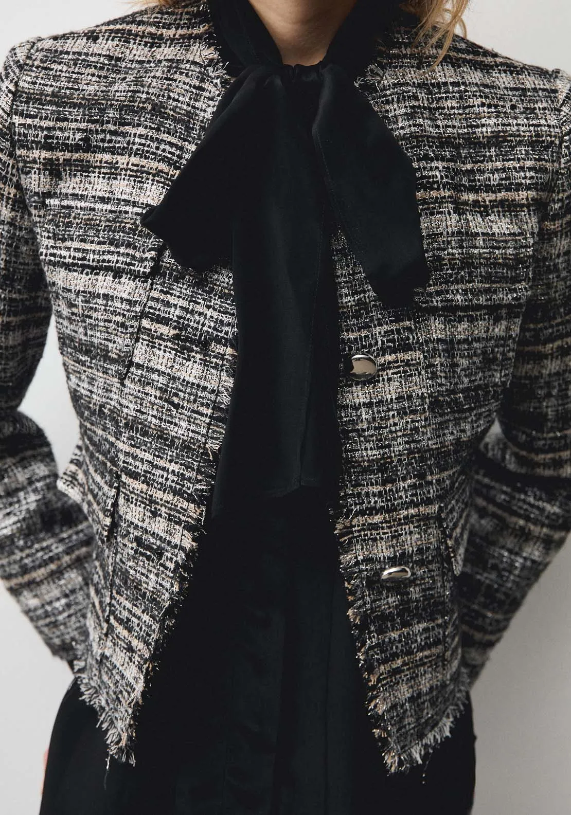 Satin shirt with bow - Black