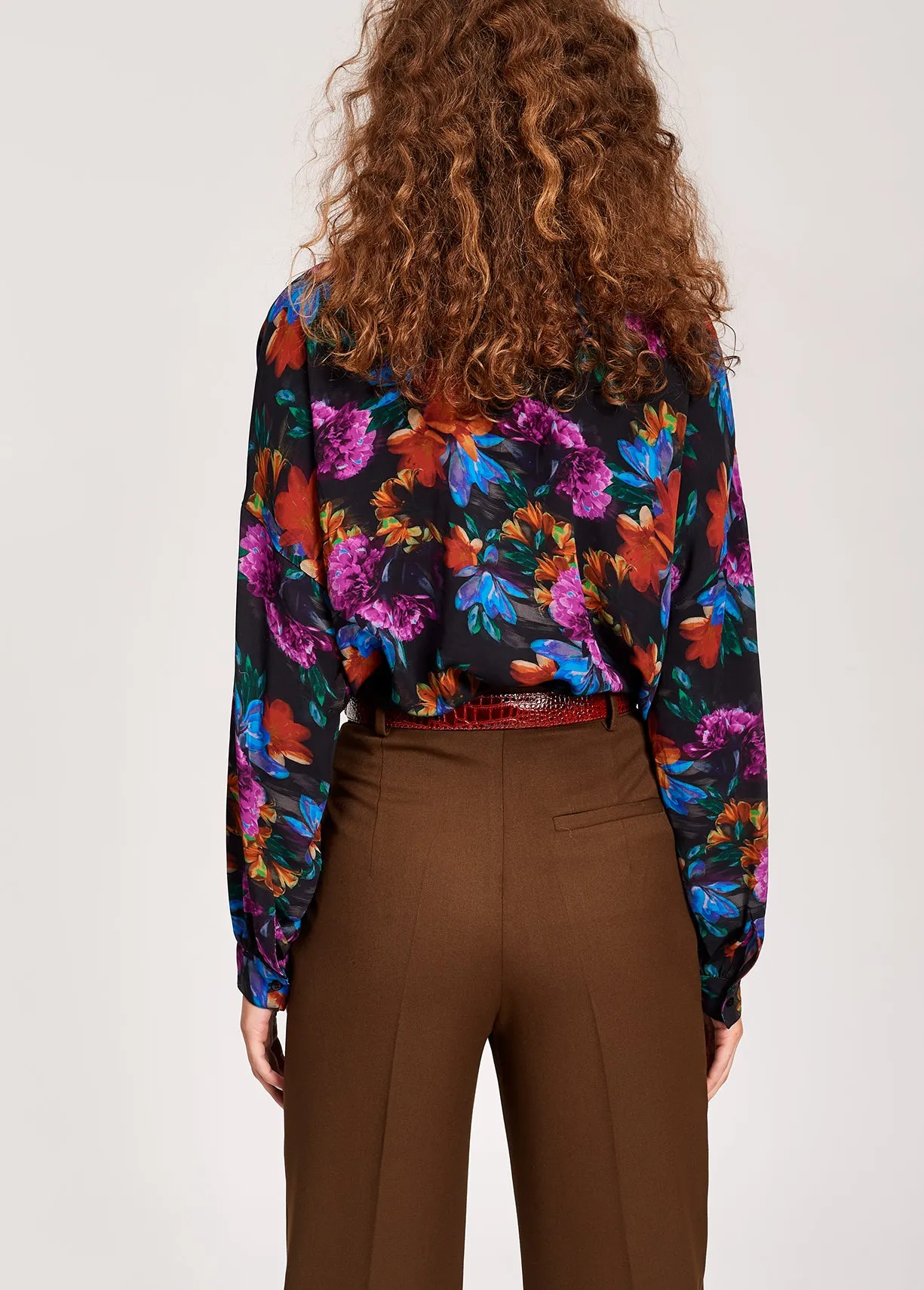 Shirt with bow and anthracite grey, blue and orange floral print