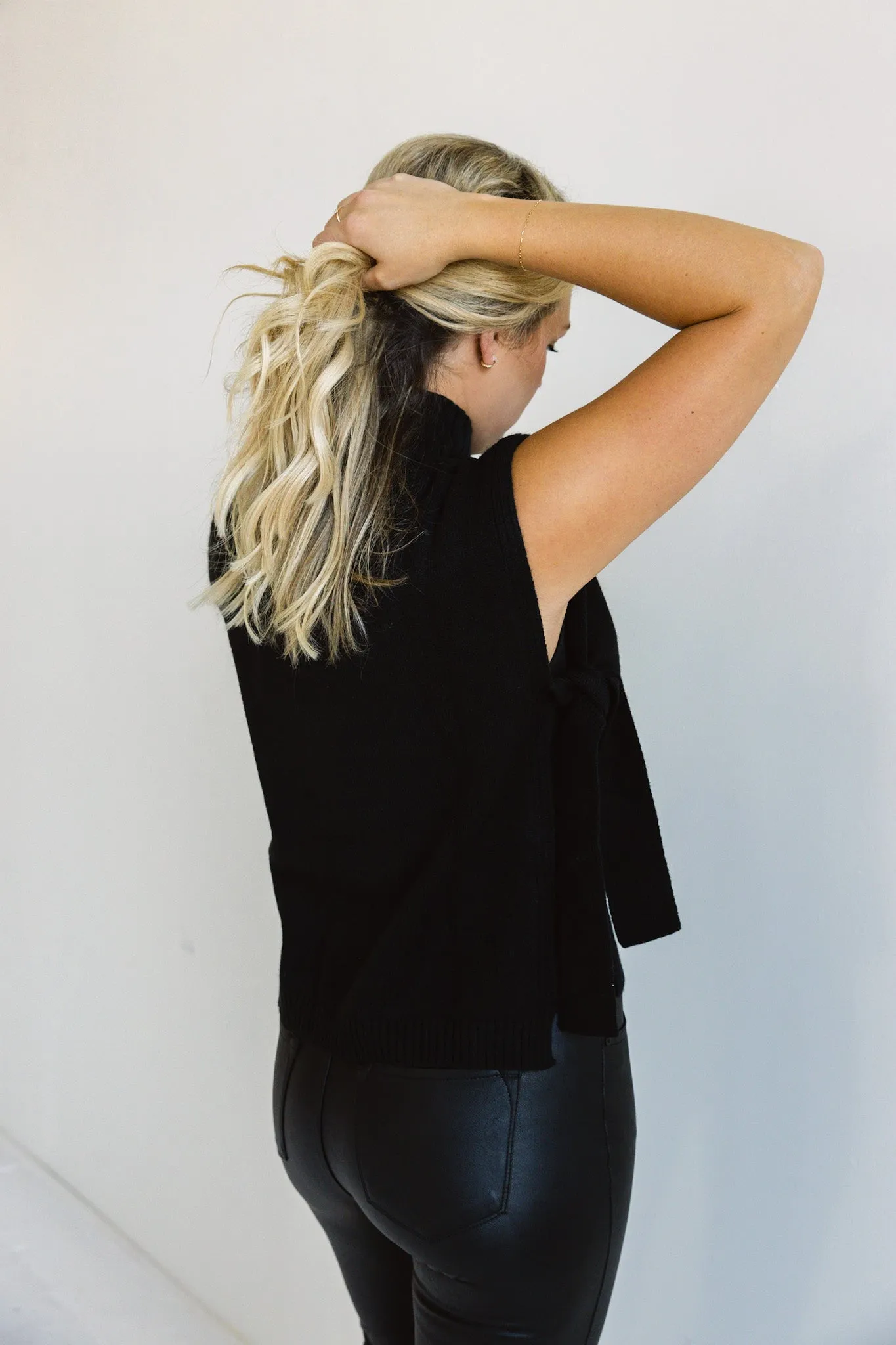 Side-Tie Knit Vest-Final Sale