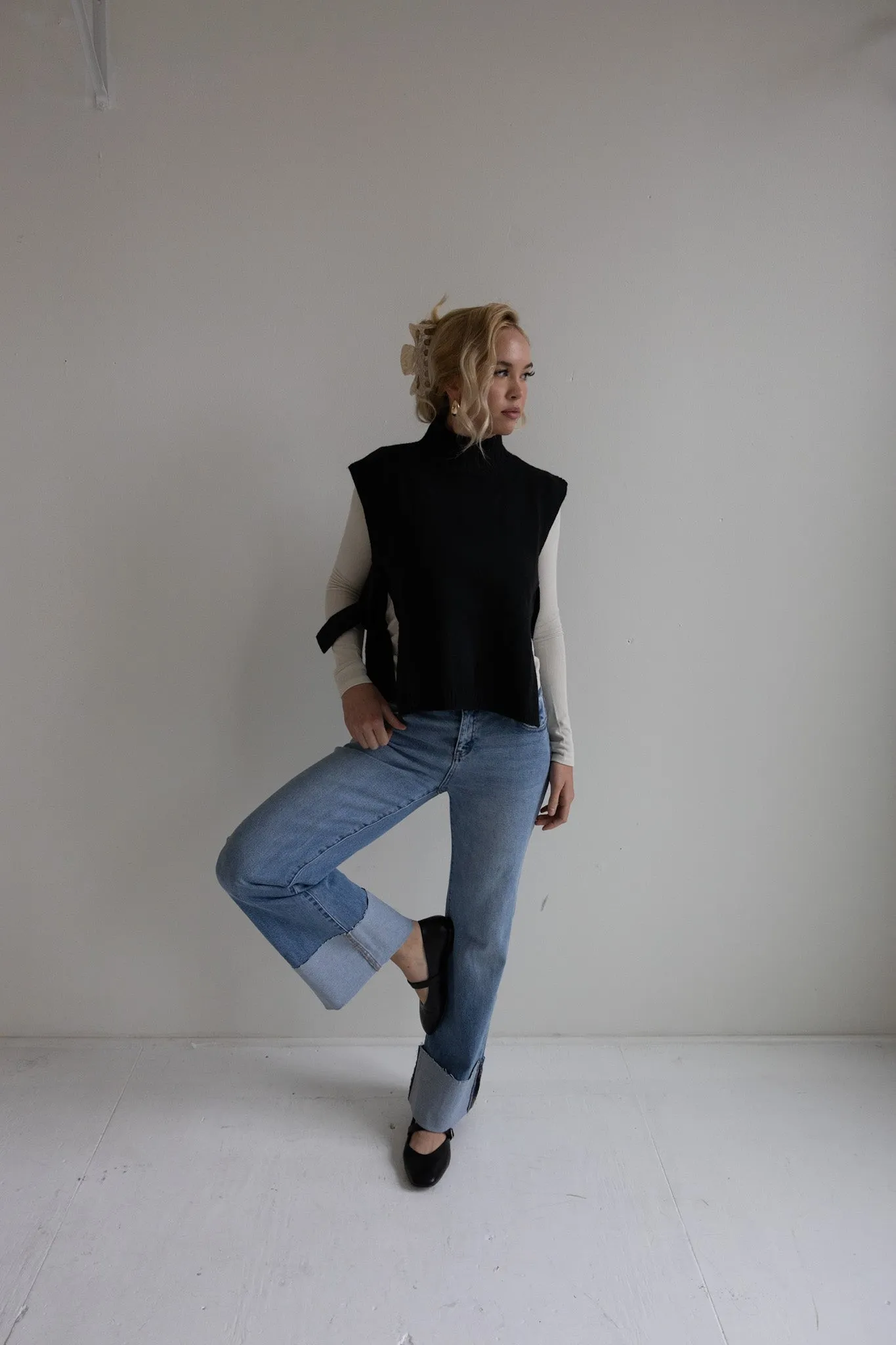 Side-Tie Knit Vest-Final Sale