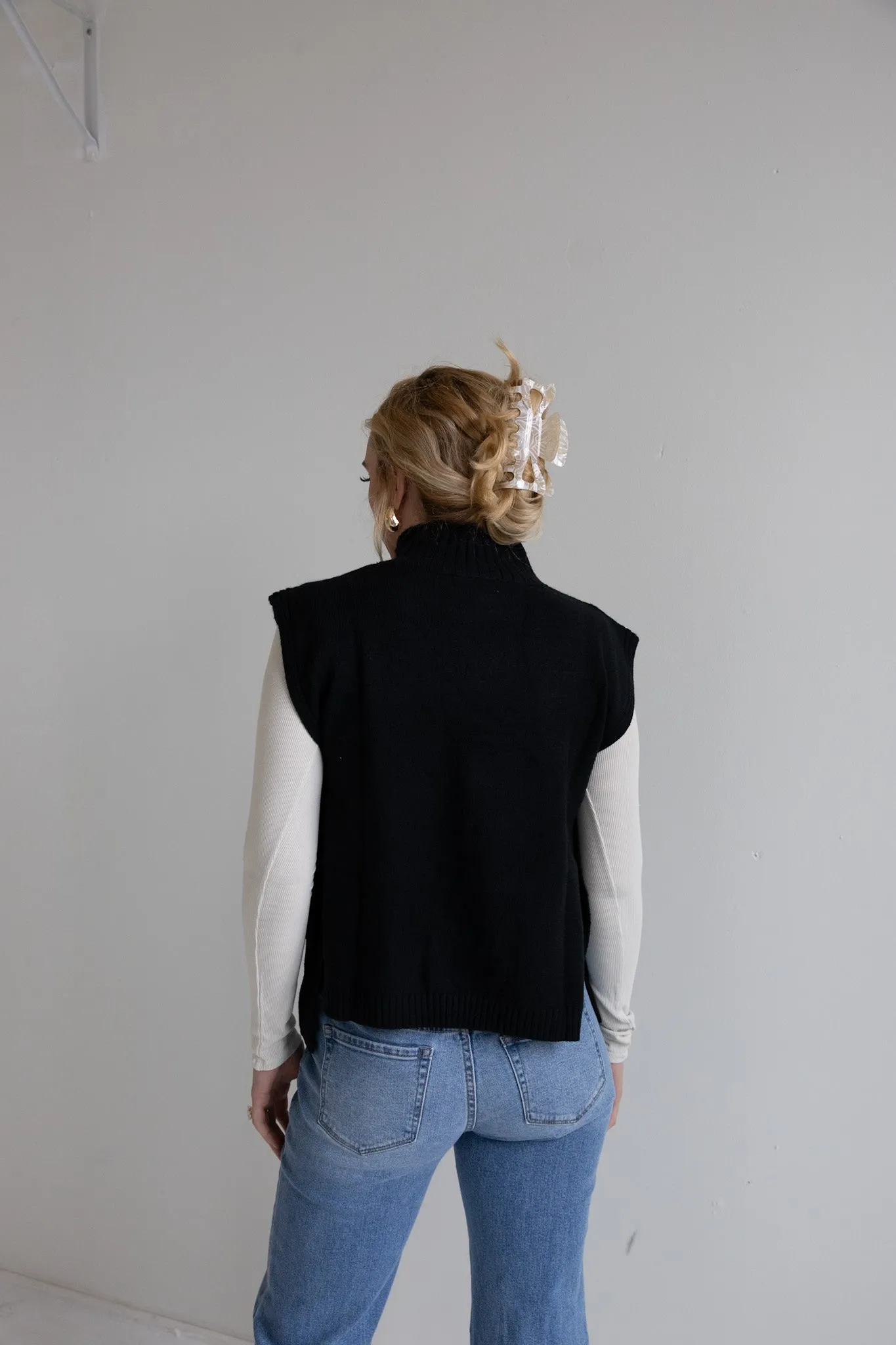 Side-Tie Knit Vest-Final Sale