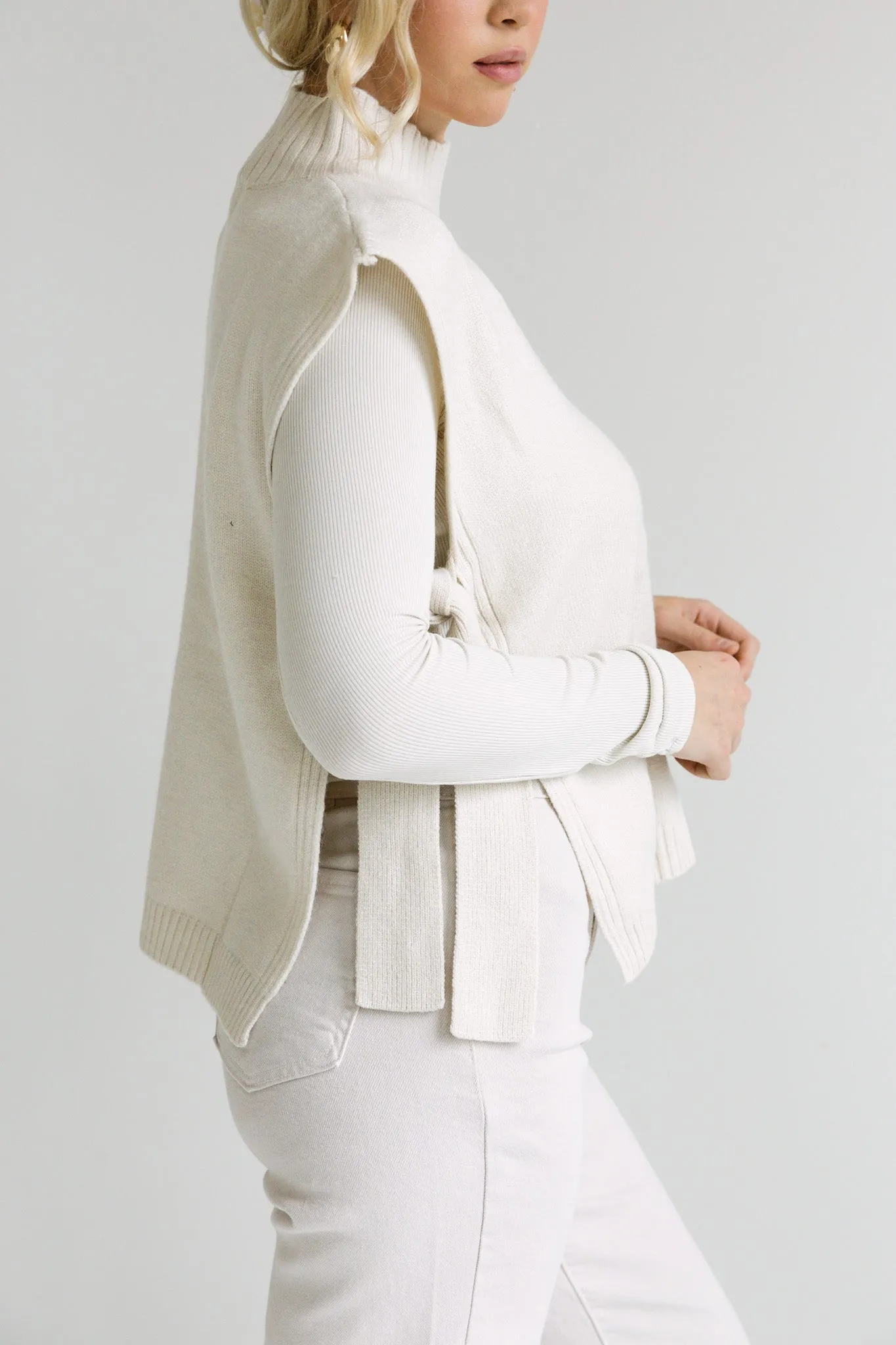 Side-Tie Knit Vest-Final Sale