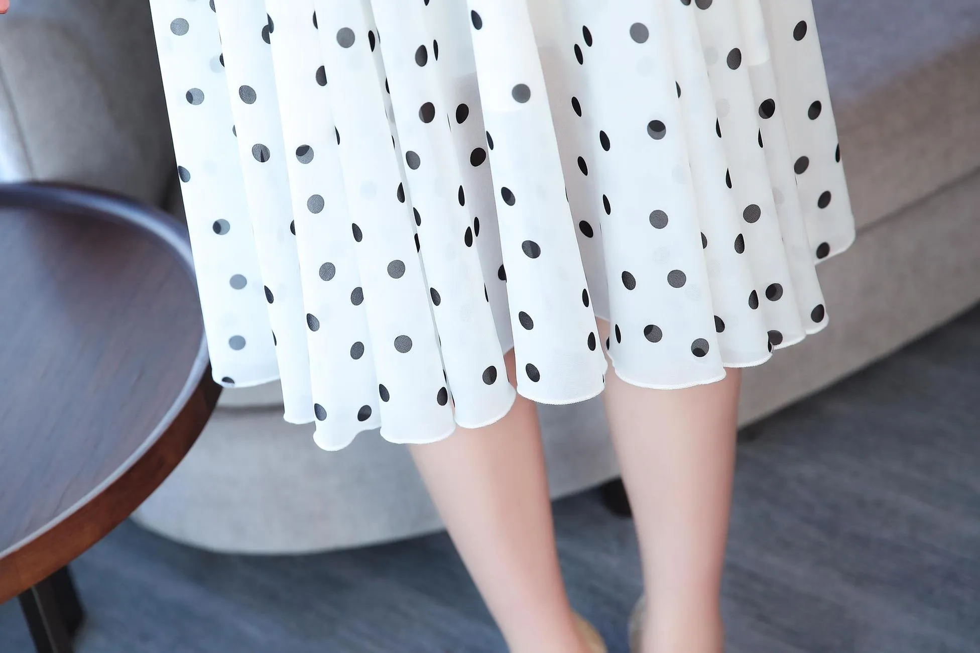 Slinky Mid-length Dress in Stylish Dots for Women
